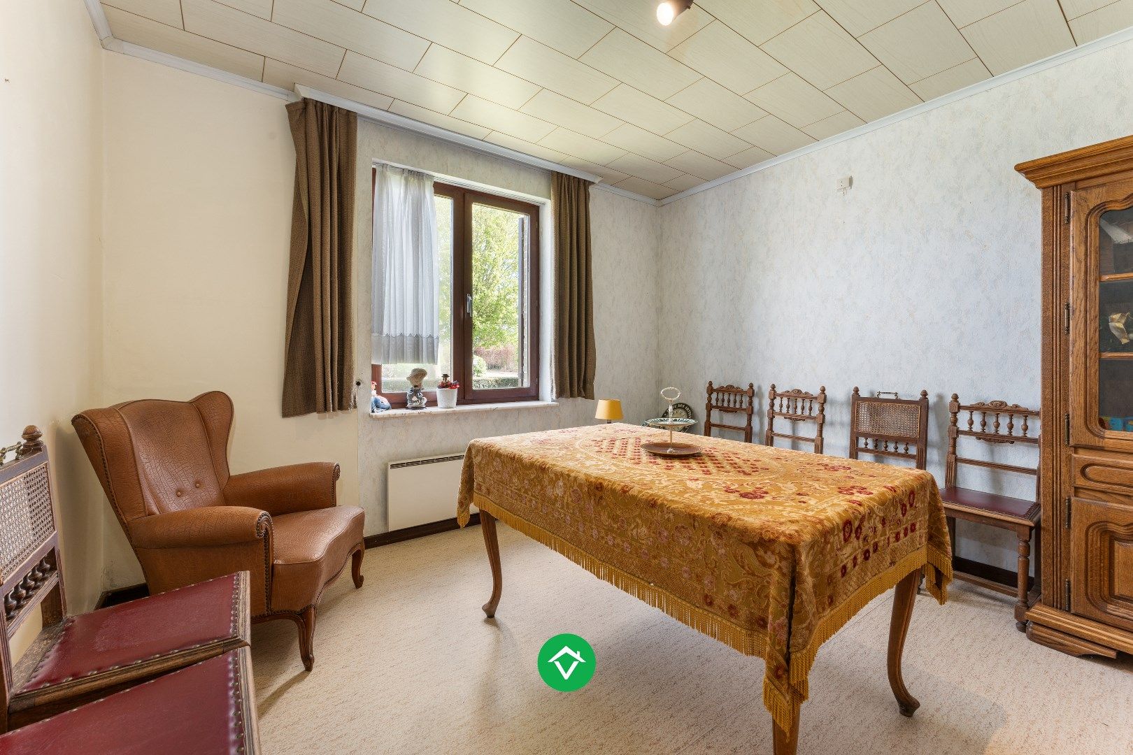 Alleenstaande woning met drie slaapkamers en dubbele inpandige garage te huur foto 9
