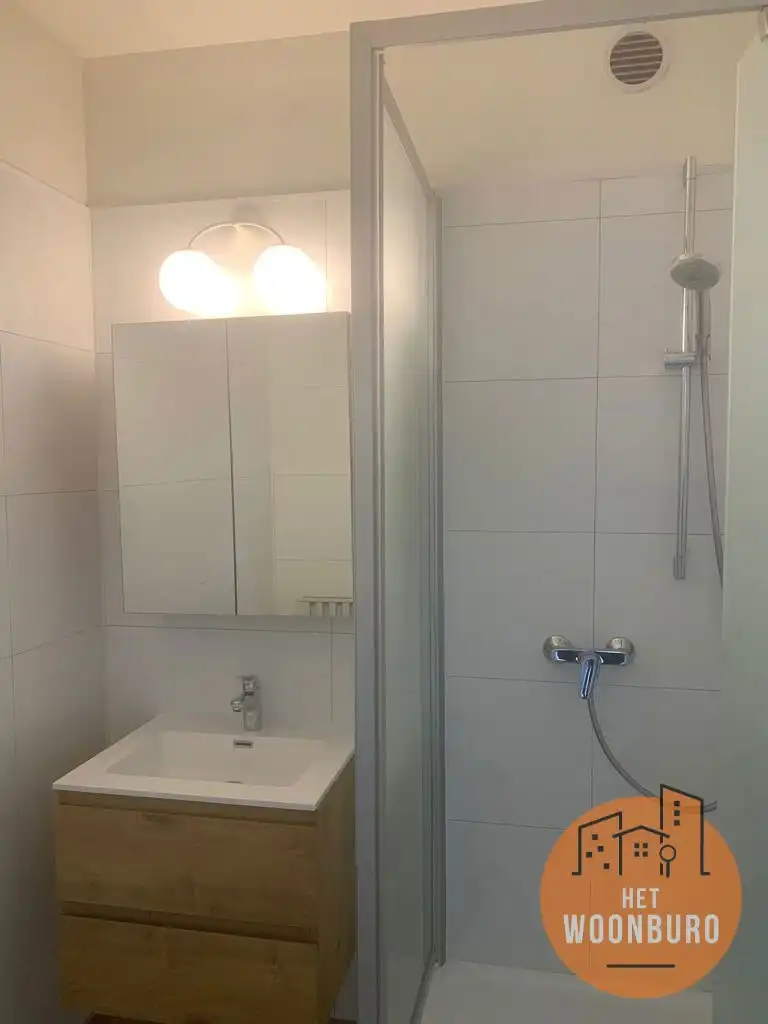 Appartement 6e verdieping met garage foto 7