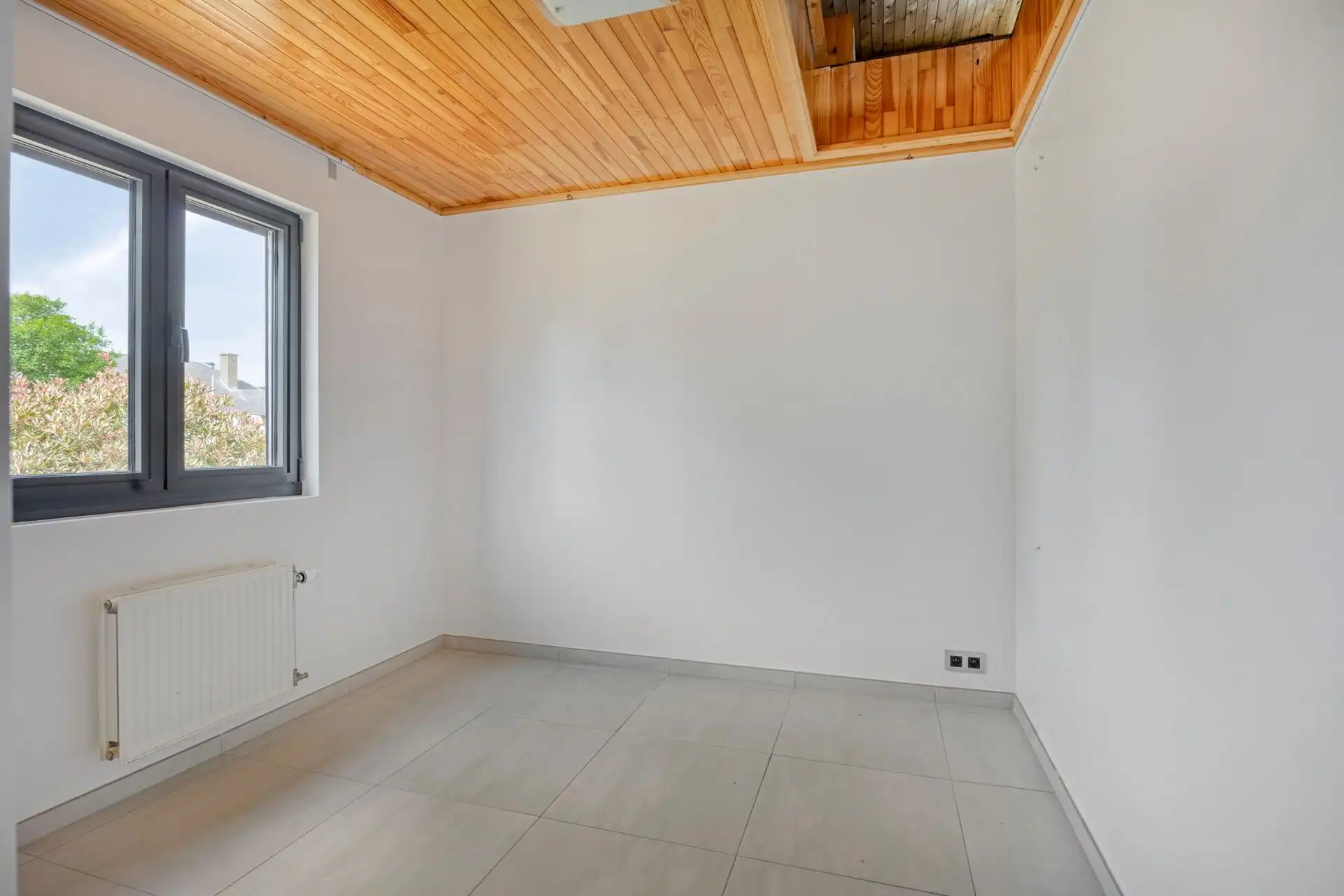 Instapklare laagbouwwoning met 3 slaapkamers en garage foto 8