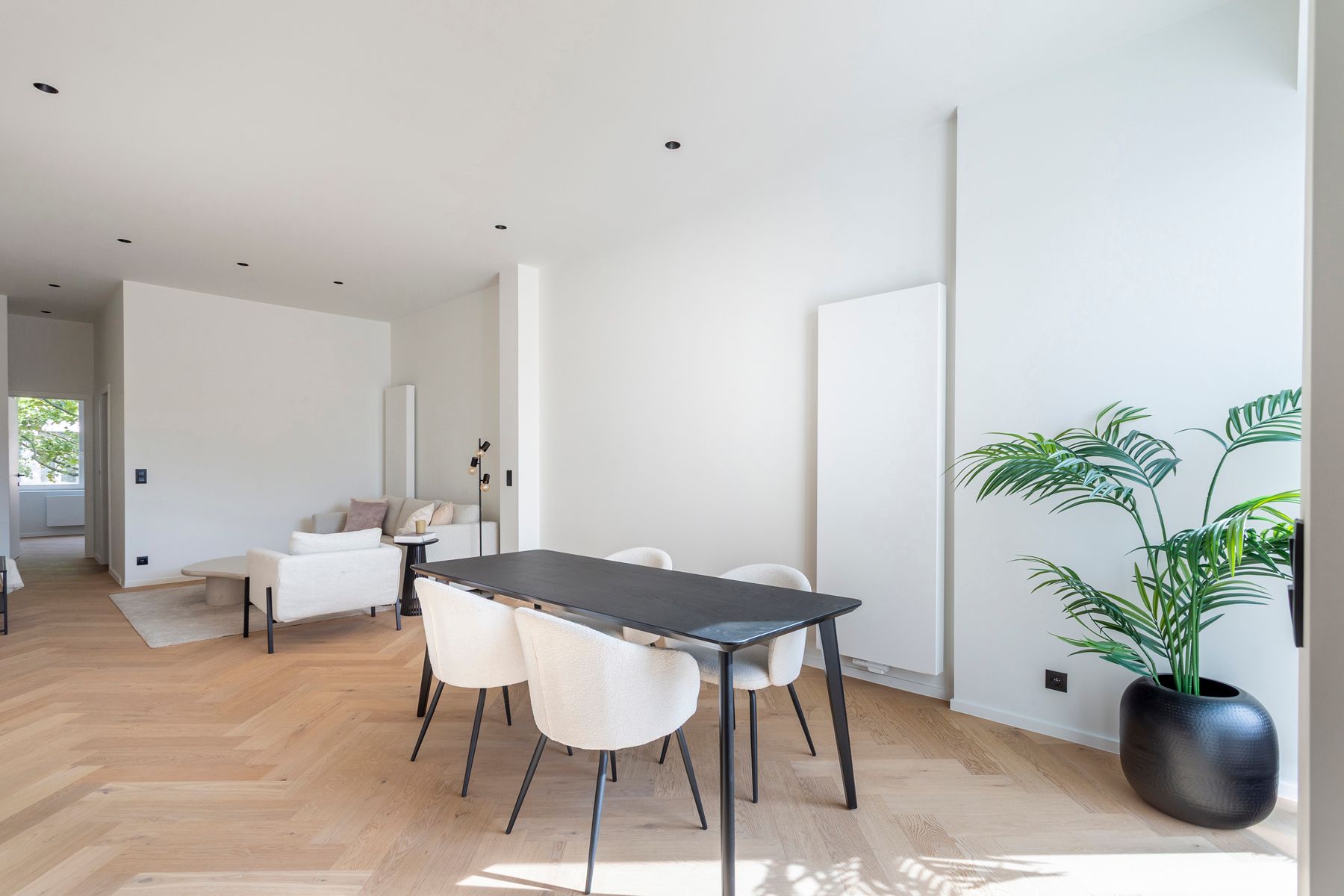 Totaalrenovatie 2 slaapkamers en toffe buitenruimte foto 7