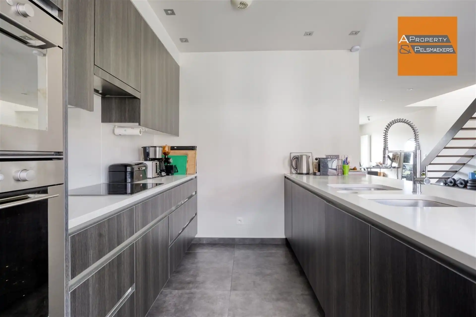 Instapklaar duplex-appartement met groen uitzicht in het centrum van Ottenburg foto 10