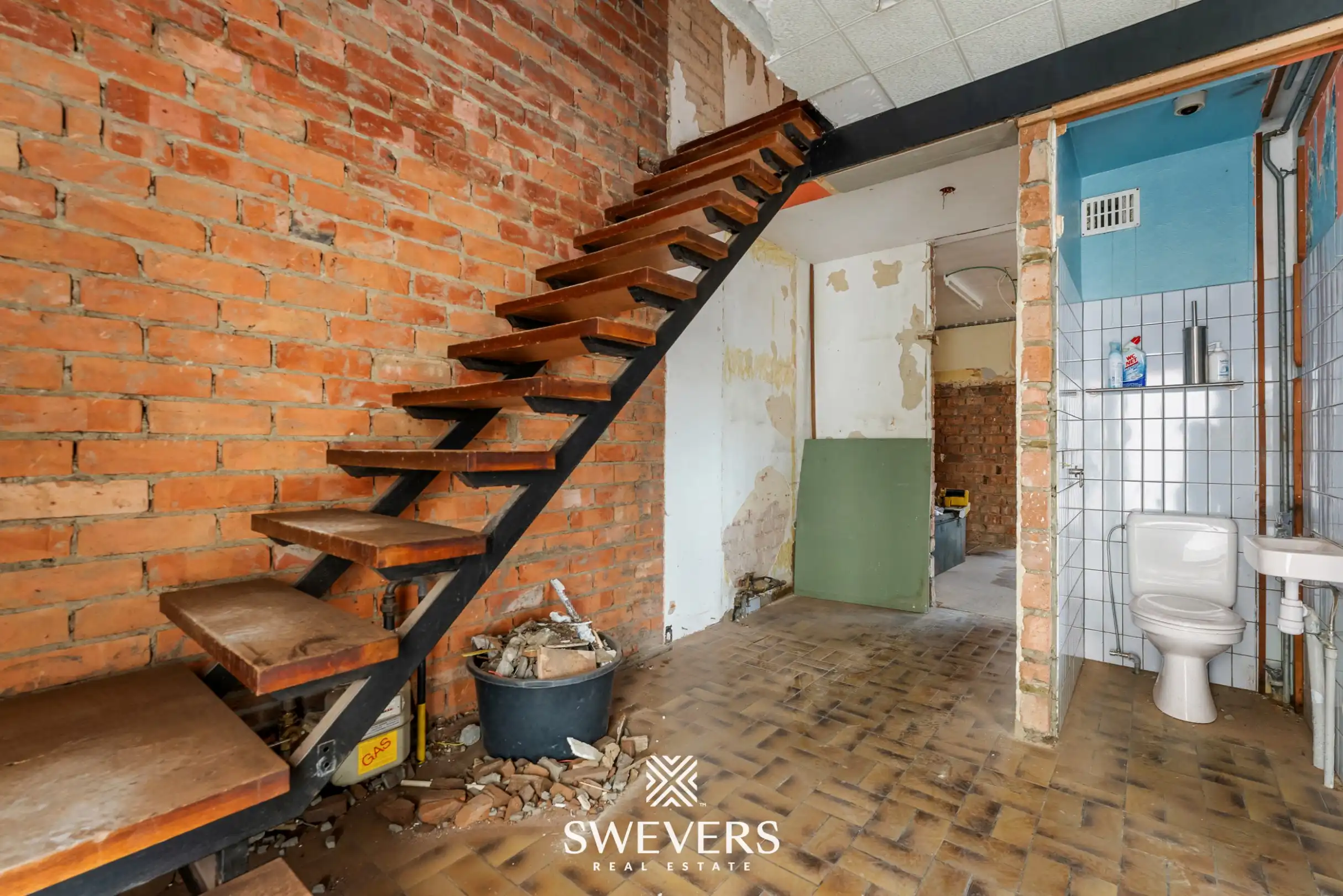 Rustig gelegen renovatieproject met landelijk uitzicht nabij Hasselt  foto 11