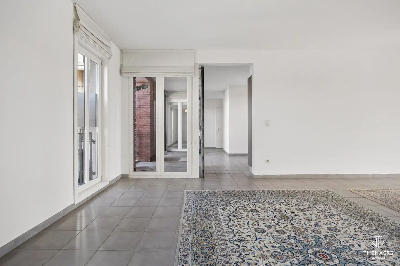 Ruim appartement van 166 m² met 2 terrassen en ondergrondse autostaanplaats in hartje Sint-Truiden. foto 8