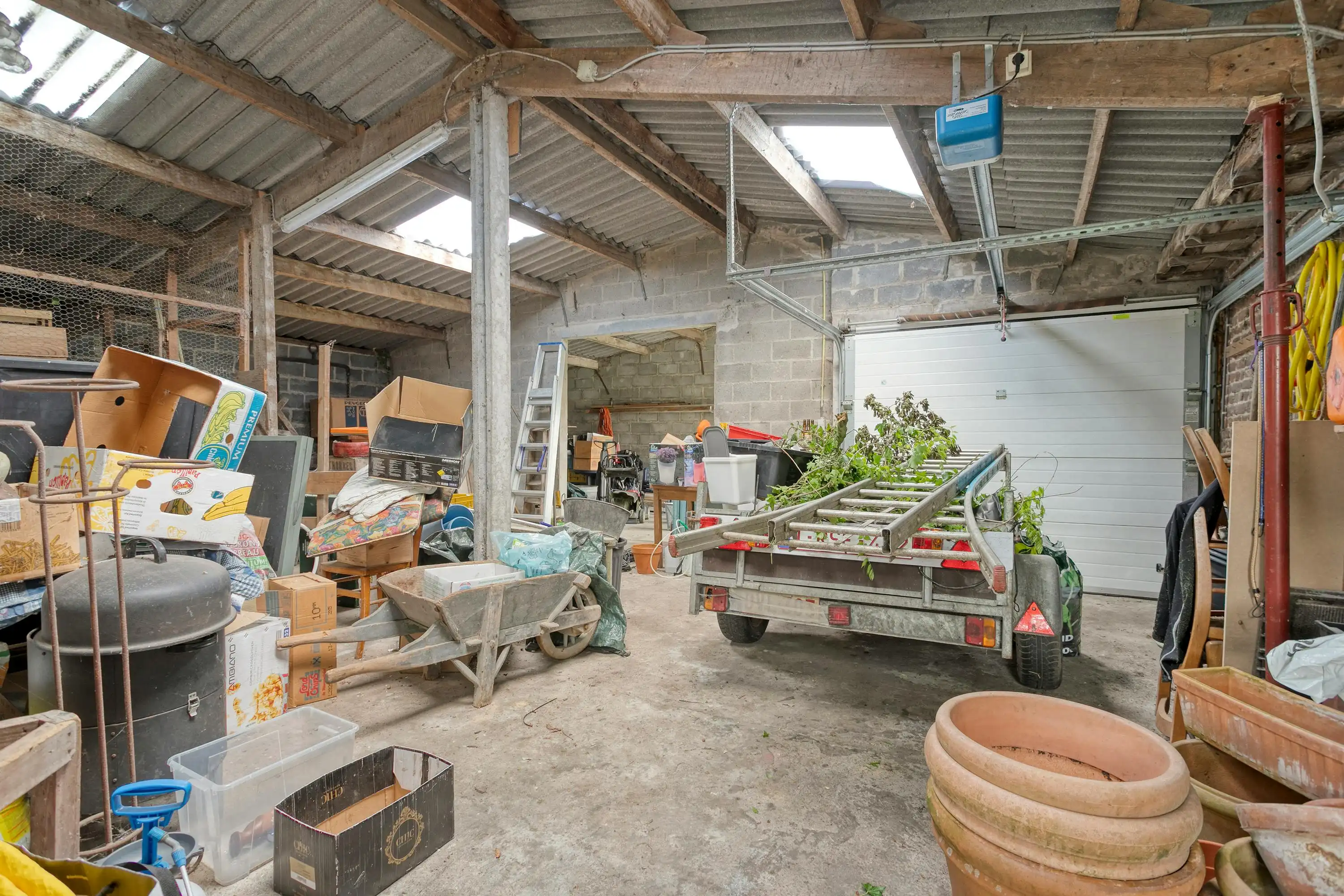 Horecazaak met appartement in Heuvelland te koop foto 30