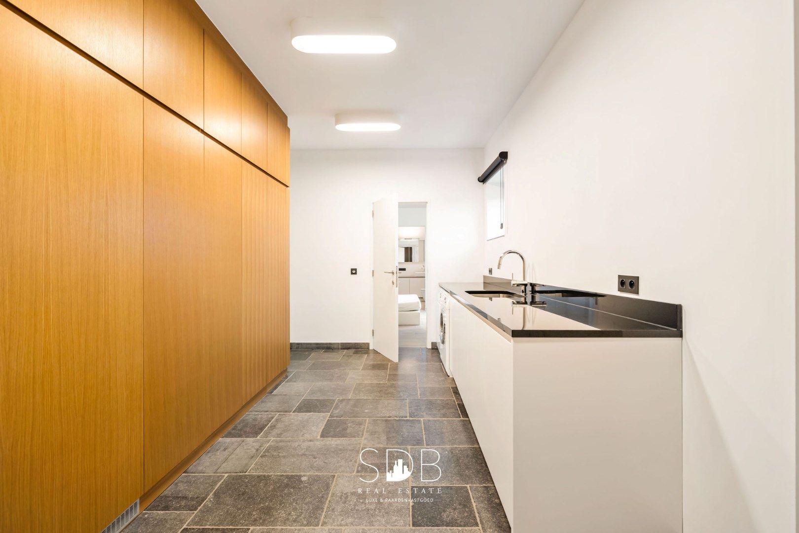 Prachtige villa in hoevestijl met bijgebouwen en graslanden op 89.070m² foto 22