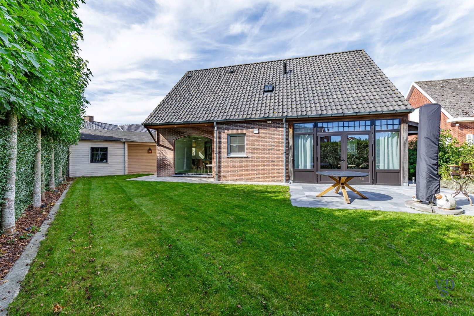 Hedendaagse villa in landelijke stijl foto 31