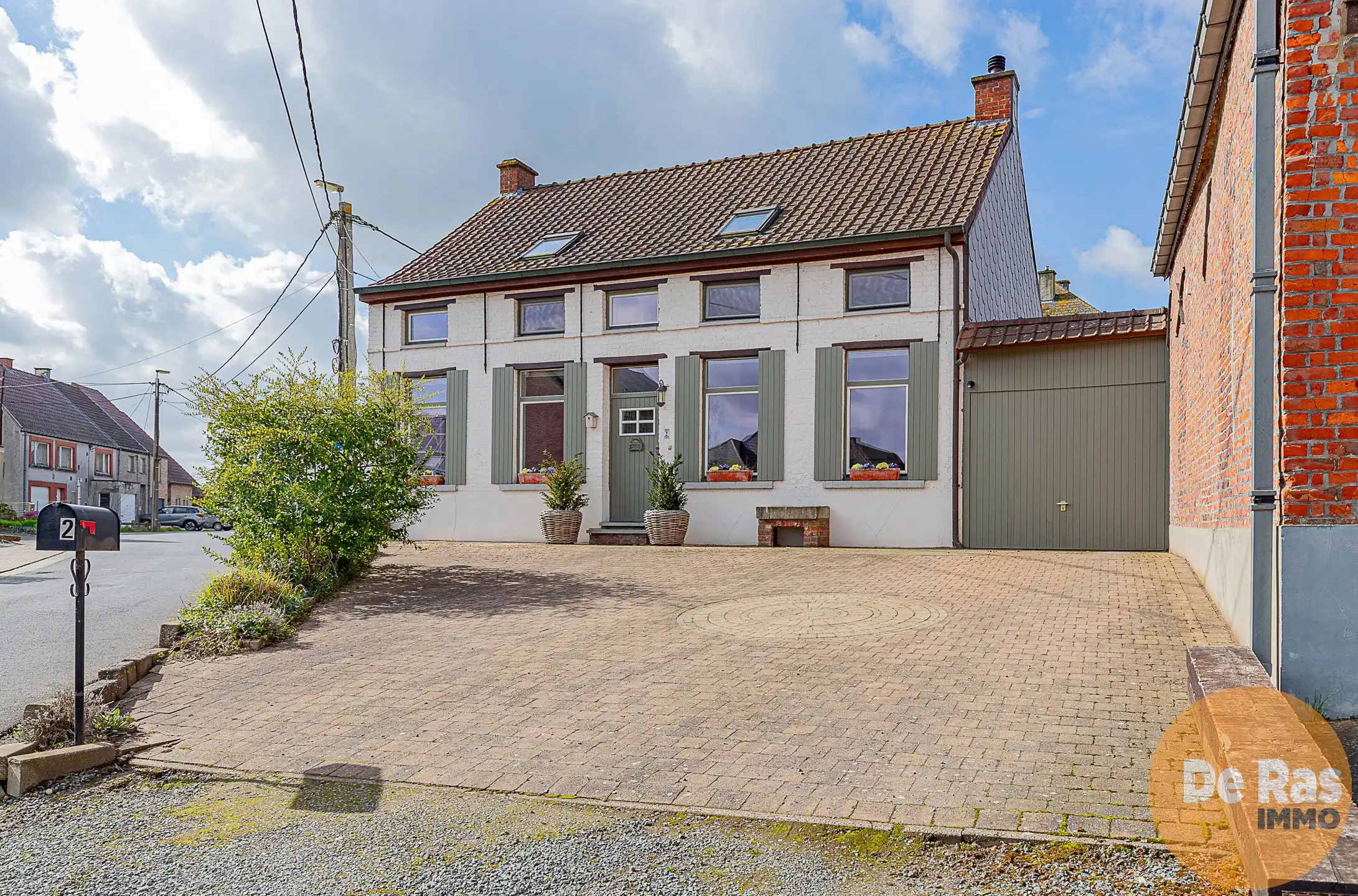Hoofdfoto van de publicatie: HAALTERT -Charmante woning in Hoevestijl/3slp/garage en tuin