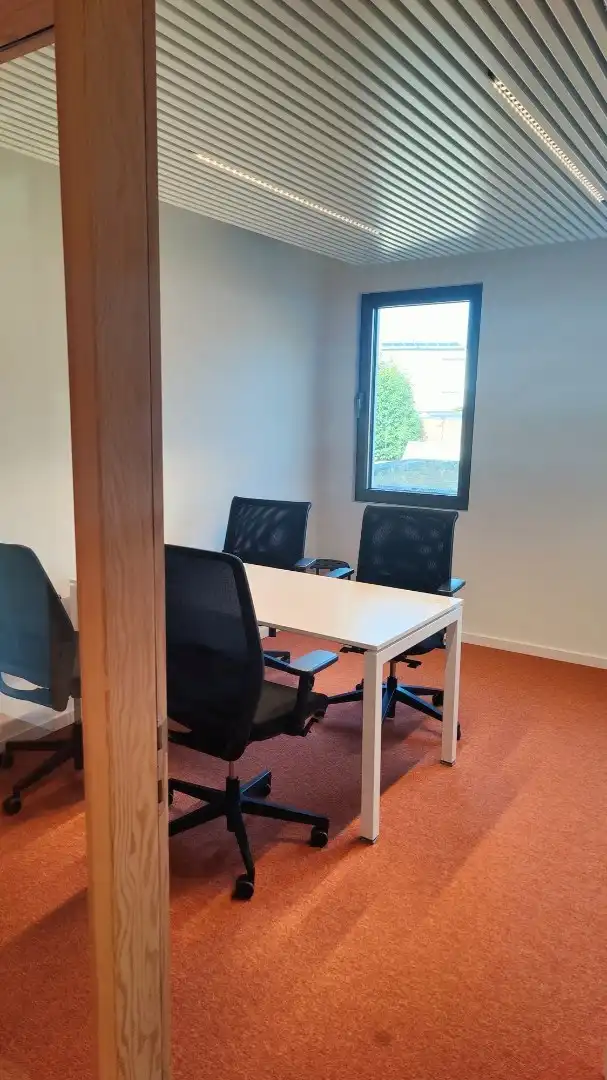 Volledig ingericht kantoor te huur in Wilrijk foto 14