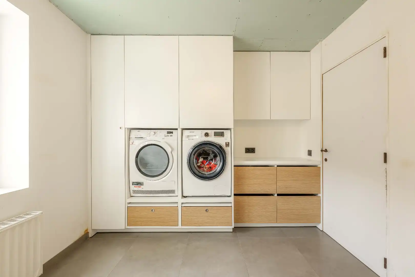 WONING (240 m²) met LOODS (143 m²) op HOEKPERCEEL VAN 1.027 m² foto 12