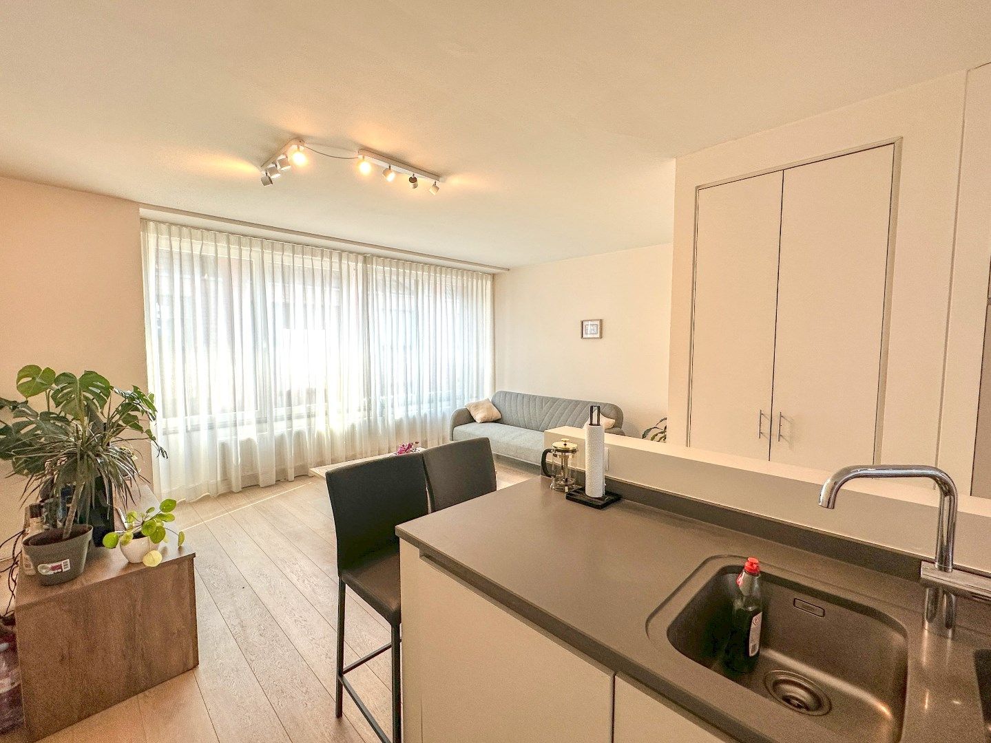 Modern duplexappartement (82 m²) met mooi terras, centrum Torhout foto 5