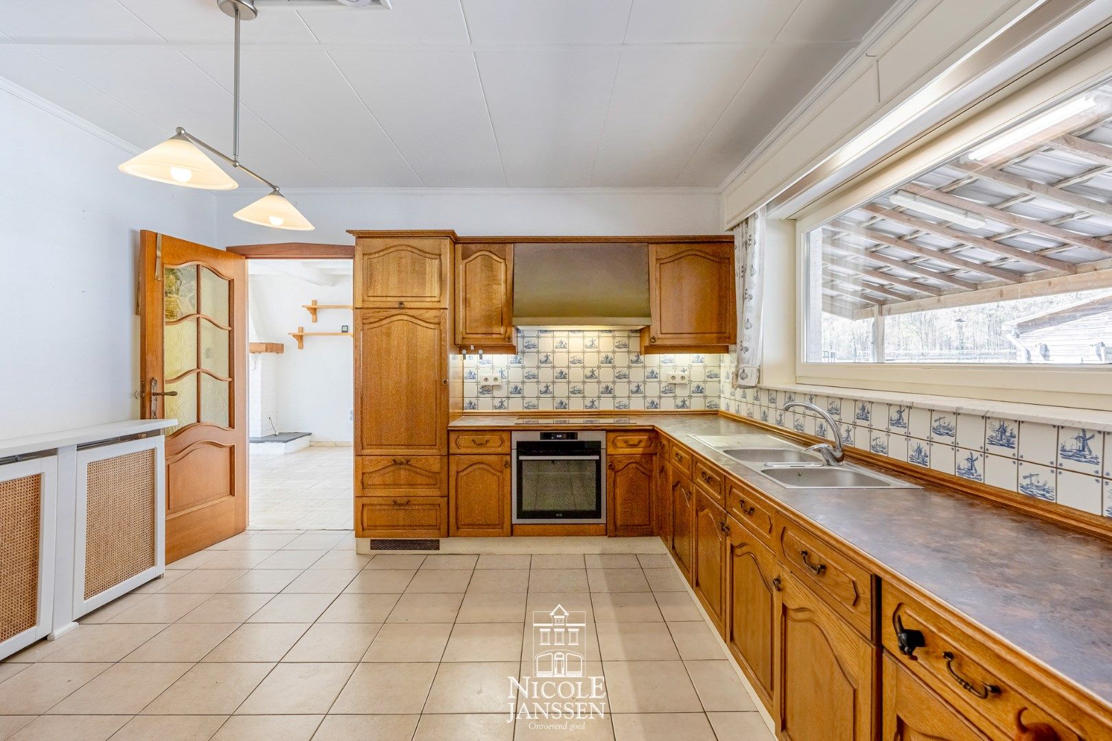 Vrijstaande woning op royaal perceel foto 8