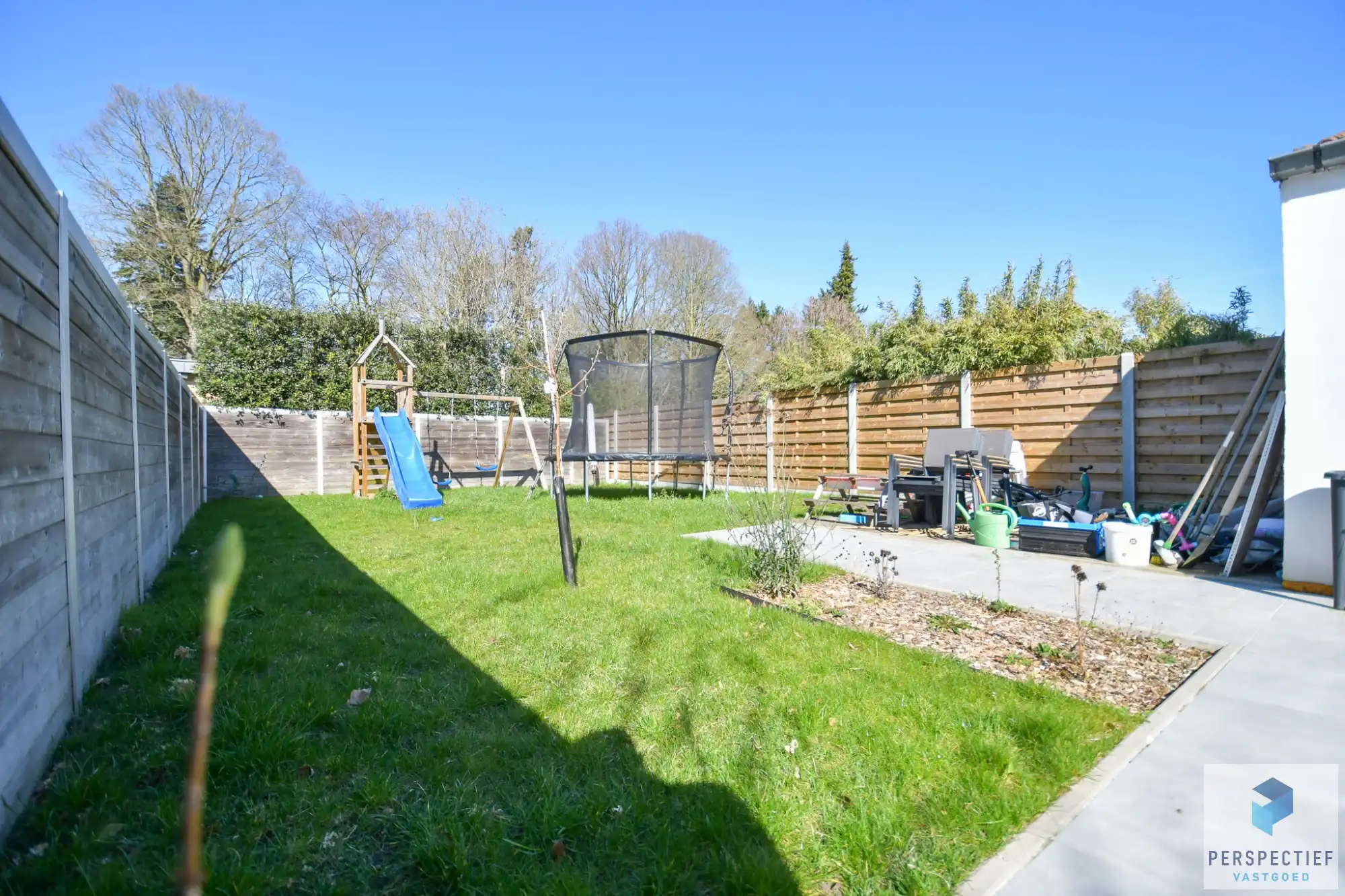 Ruime mooi gerenoveerde woning met 3 slpk en tuin foto 17