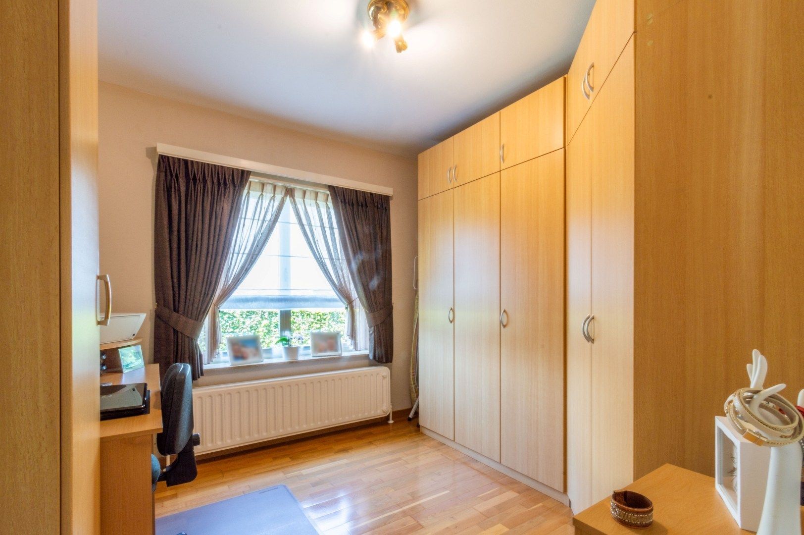 GELIJKSVLOERSVILLA MET 3 SLP IN WIJK GRAVENHOF ! foto 16