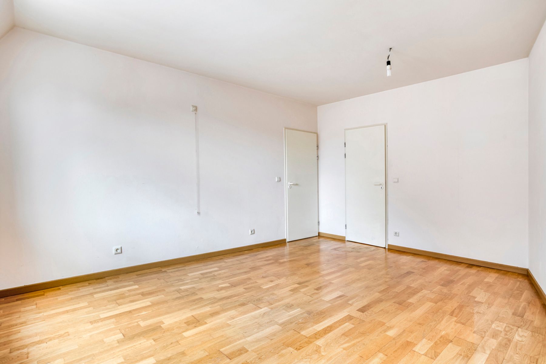 Goed gelegen appartement met 2 slaapkamers en staanplaats foto 12