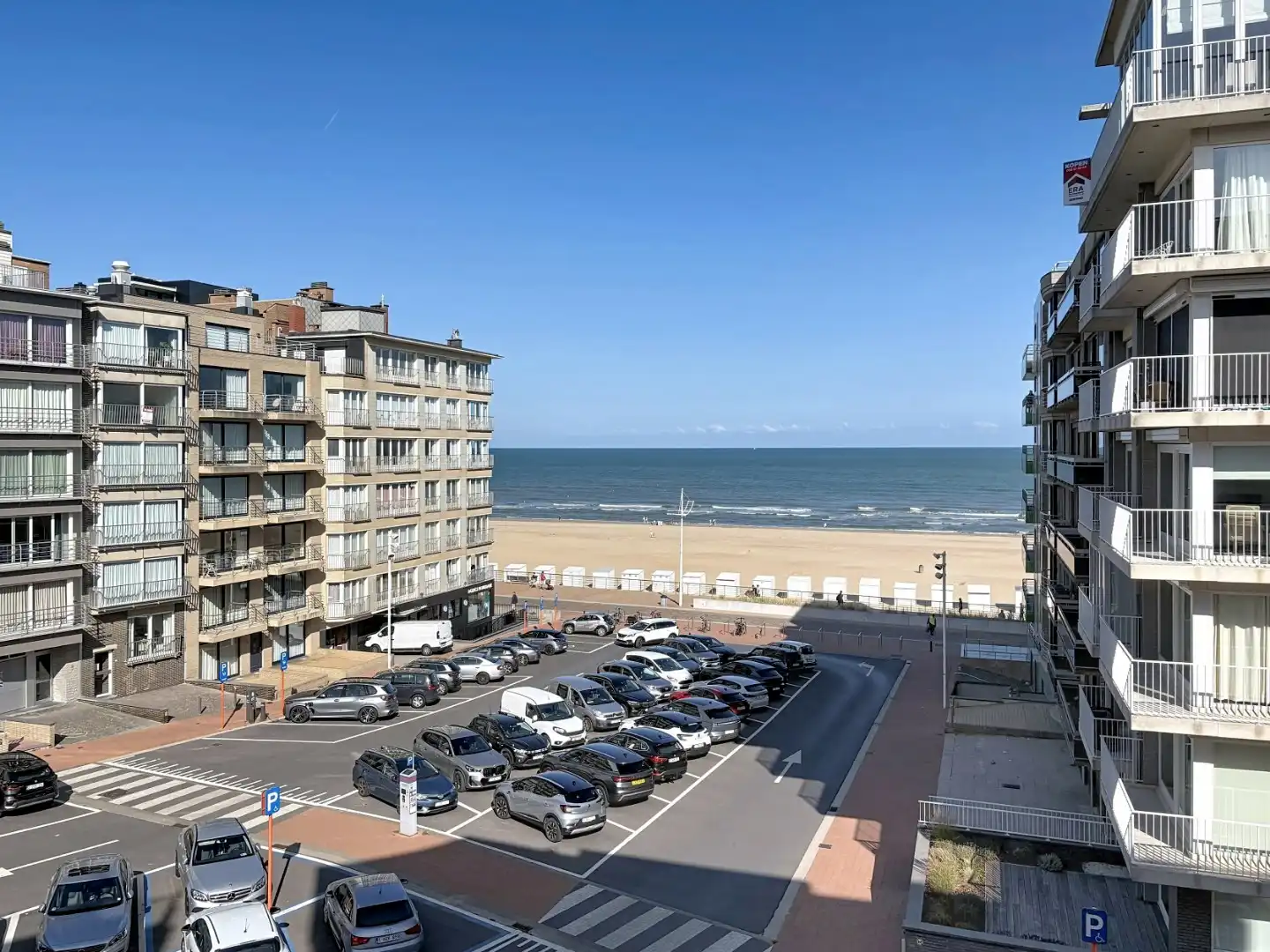 Te koop: Op te frissen appartement met zeezicht – Koksijde foto 3