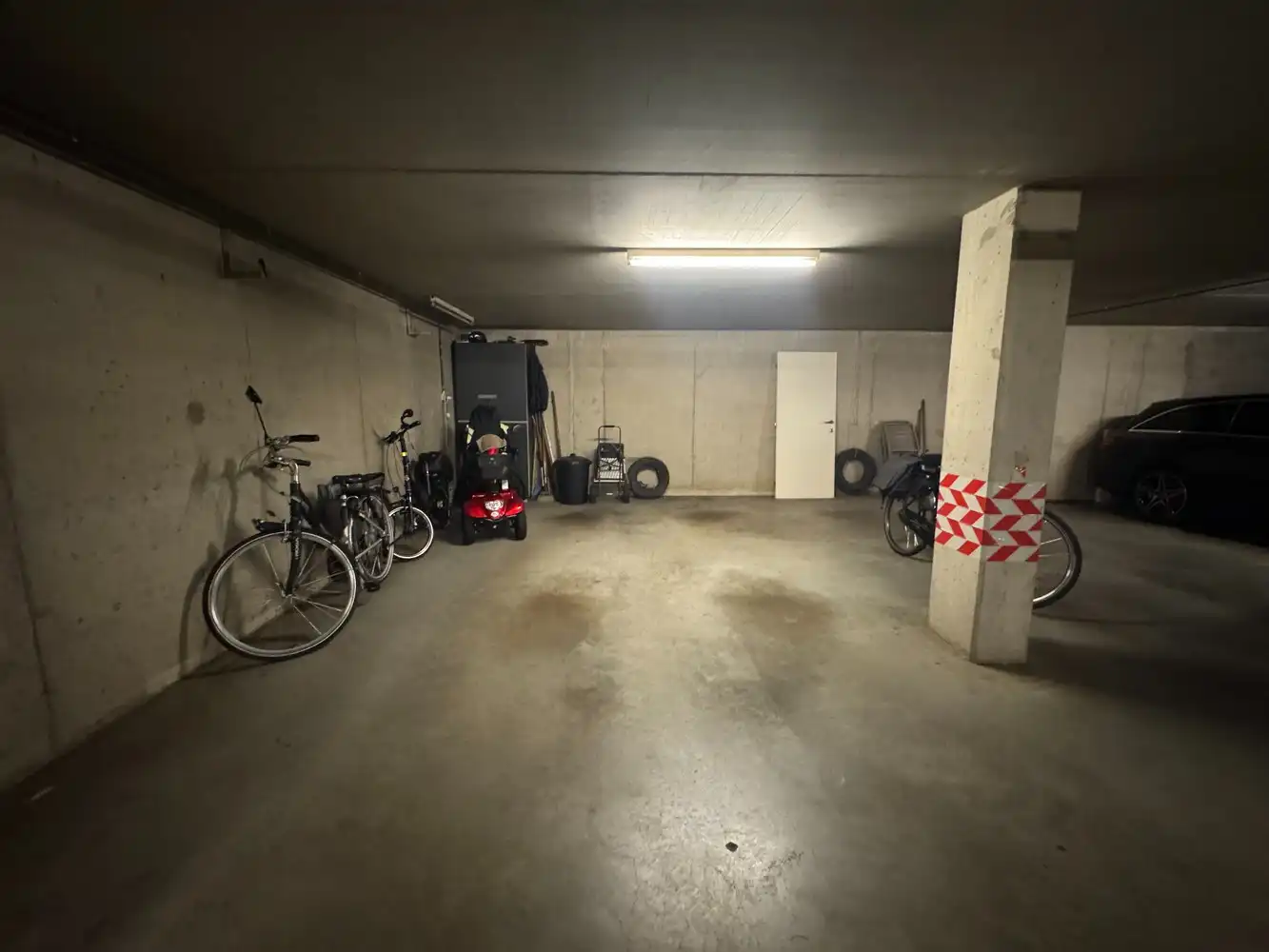 INSTAPKLAAR GELIJKVLOERS APPARTEMENT (H.O.B) foto 11