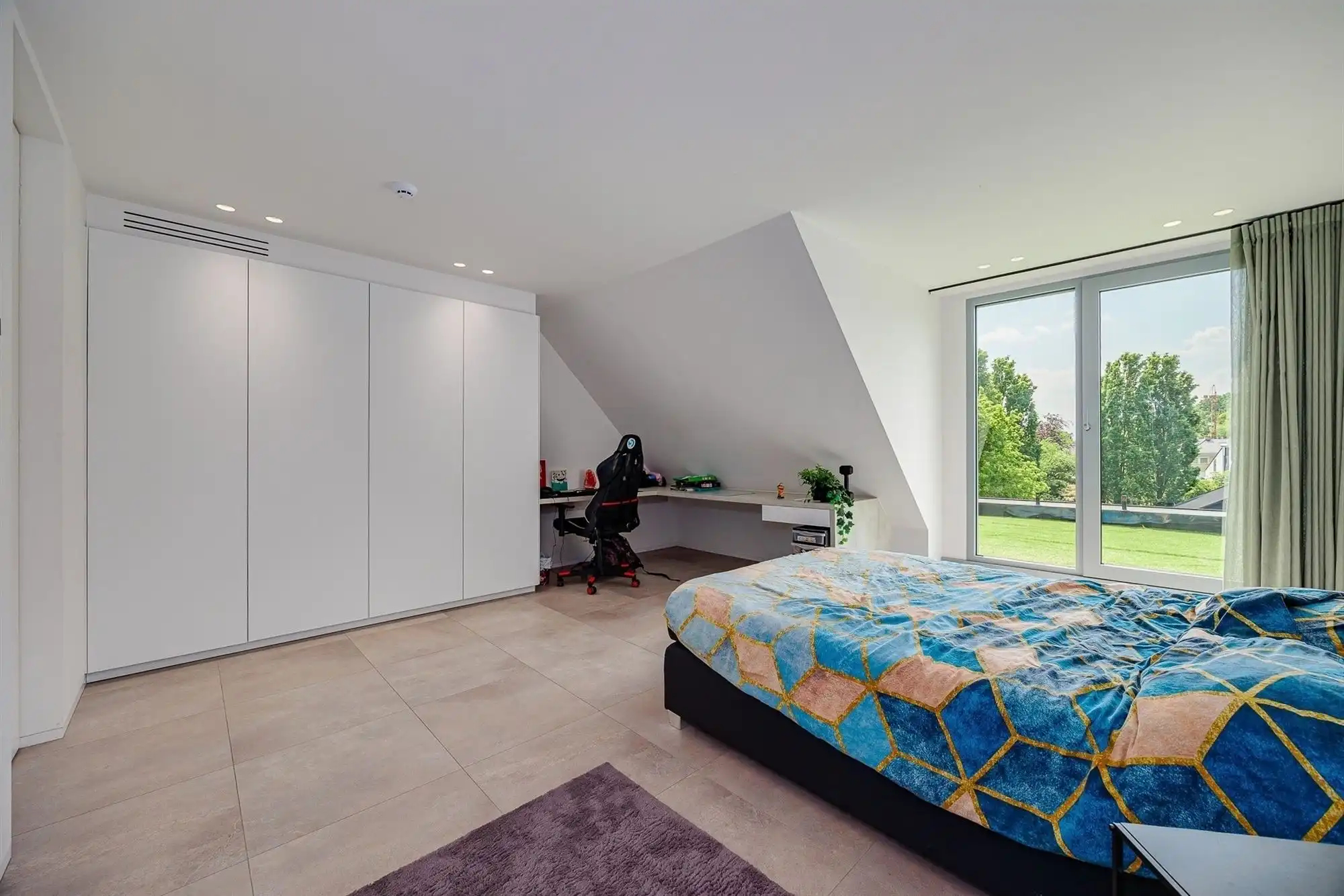 Prachtig afgewerkt gebouw - showroom + villa foto 34