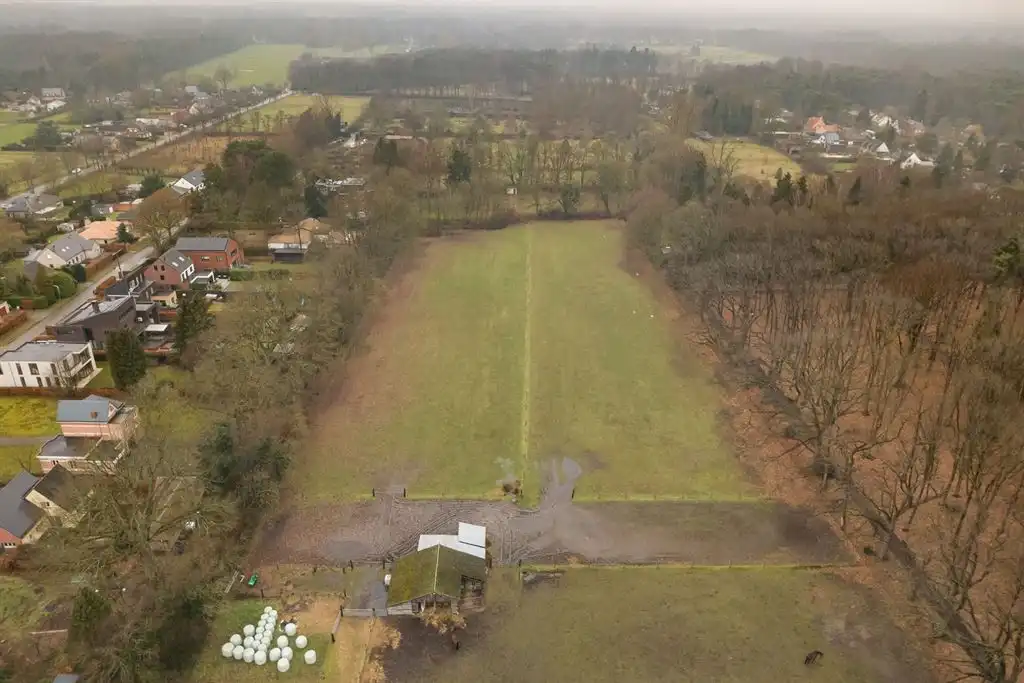 Langgevelhoeve op ca. 5 ha. vlak bij het dorp van Schilde, inclusief enkele bouwgronden. foto 40