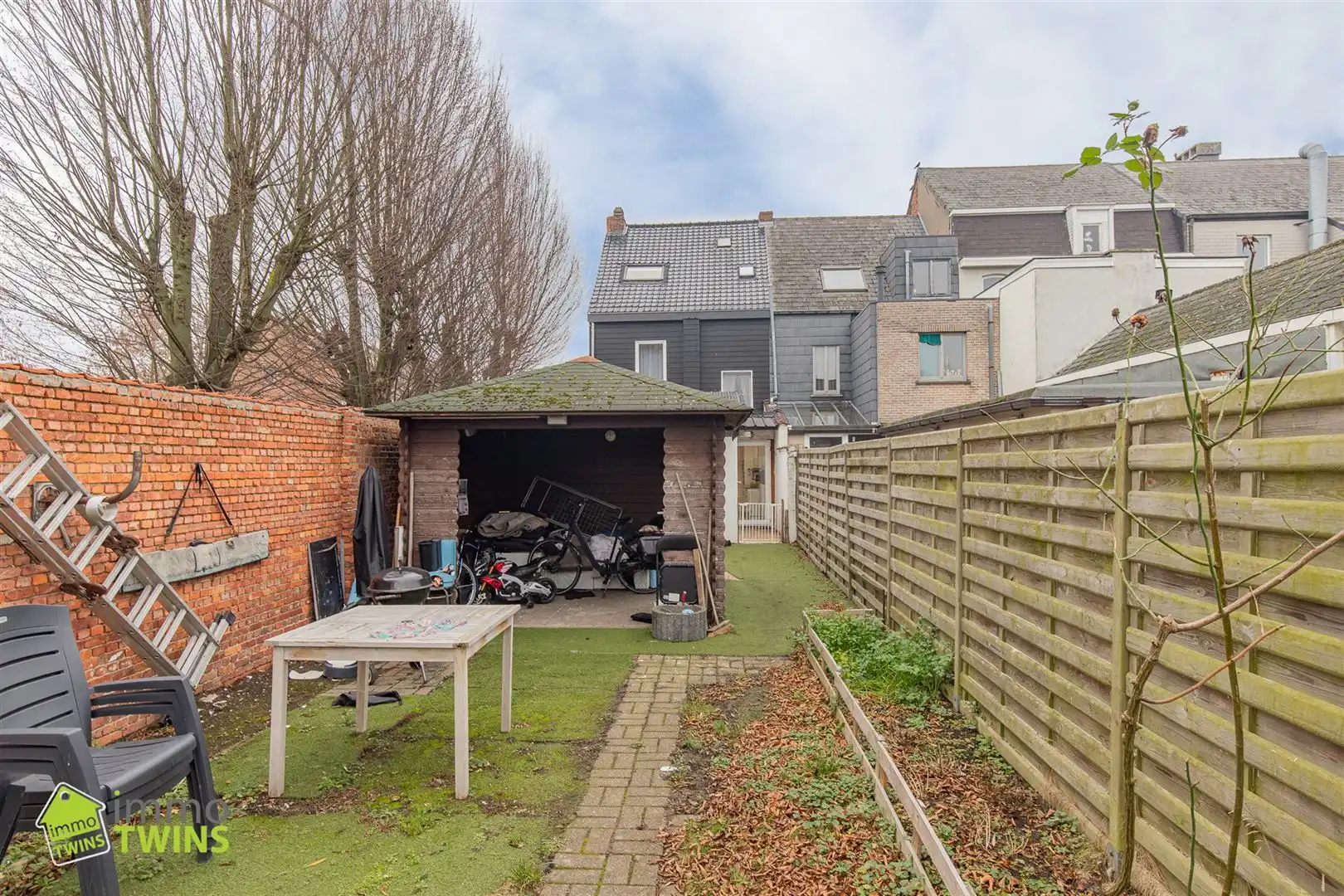 Gerenoveerde gezinswoning met tuin in Lebbeke  foto 24