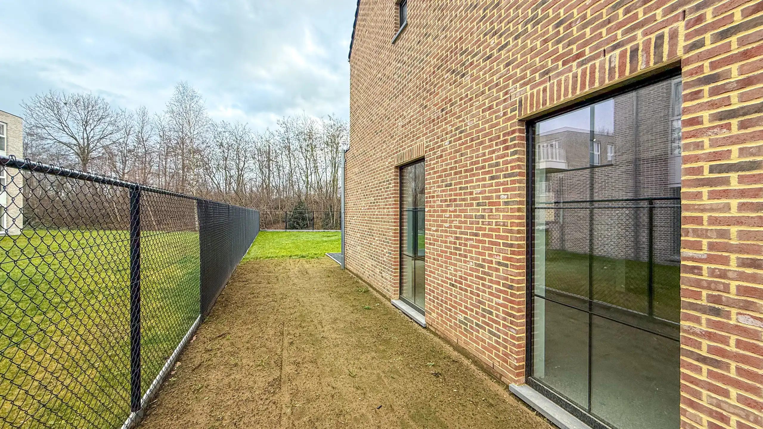 Volledig afgewerkte landelijke woning aan 2% Registratie! foto 34