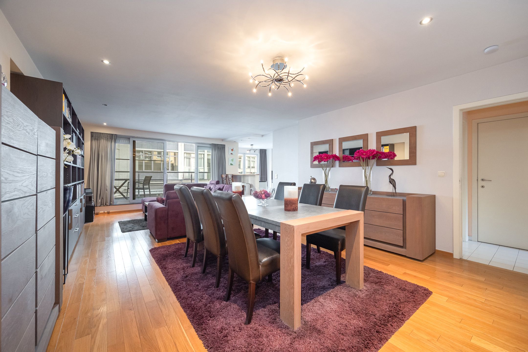 Centraal gelegen appartement met twee terrassen foto 5