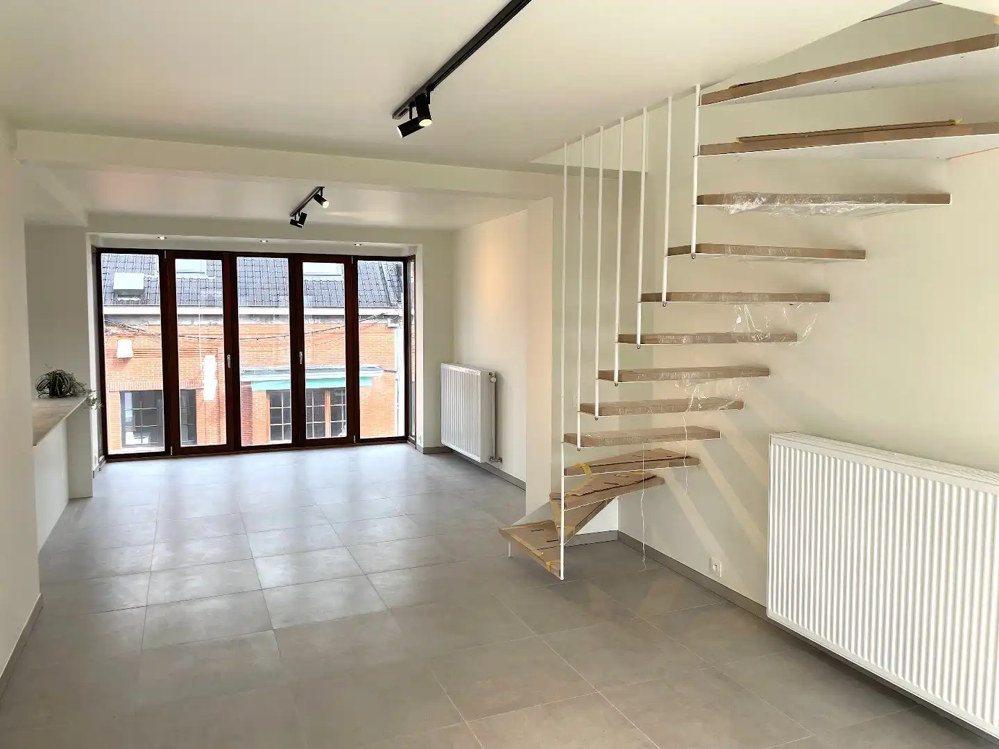 Prachtig, lichtrijk duplex-appartement in hartje Wevelgem!  foto 15