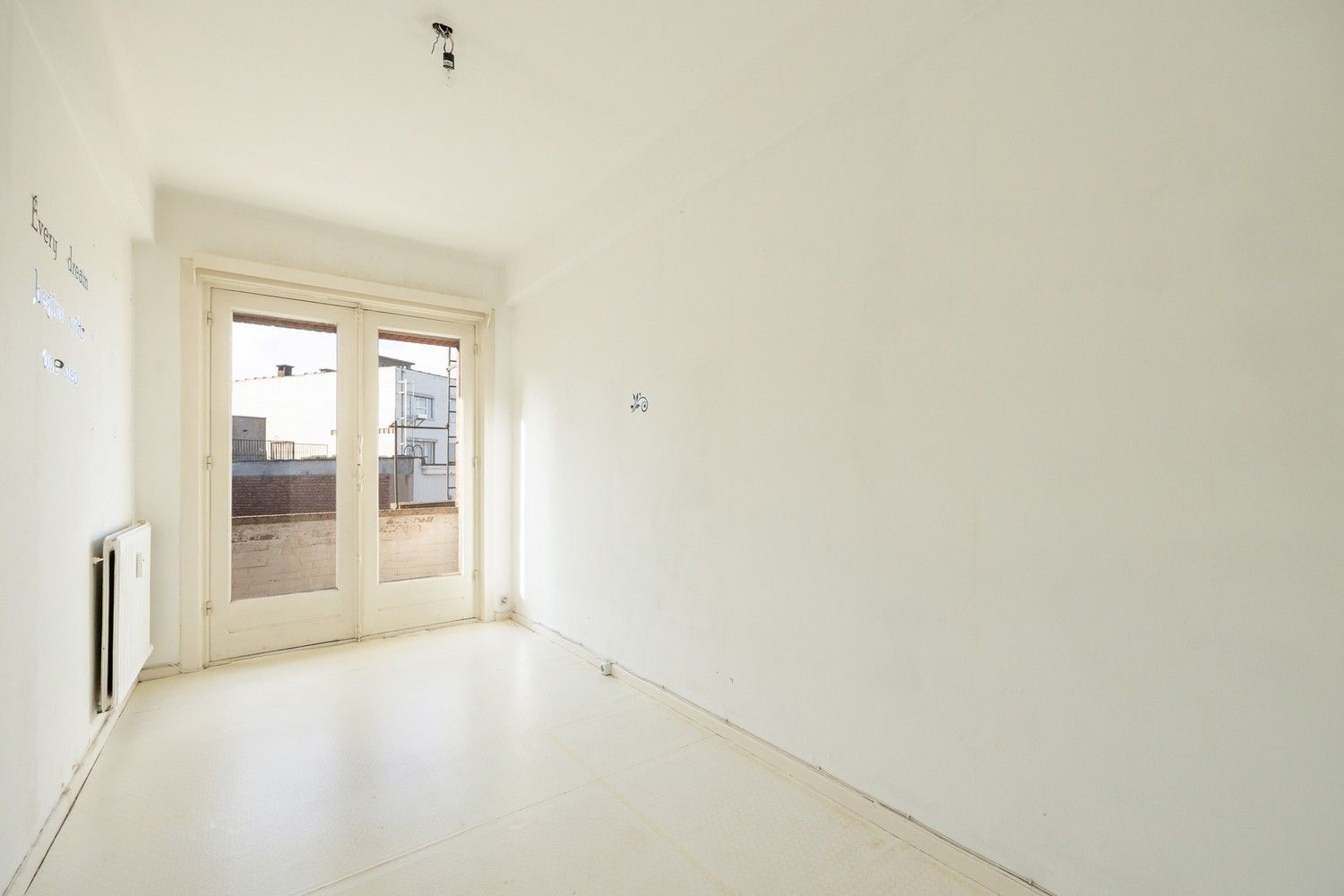 Te renoveren appartement - EPC B - balkon - Tentoonstellingswijk foto 12