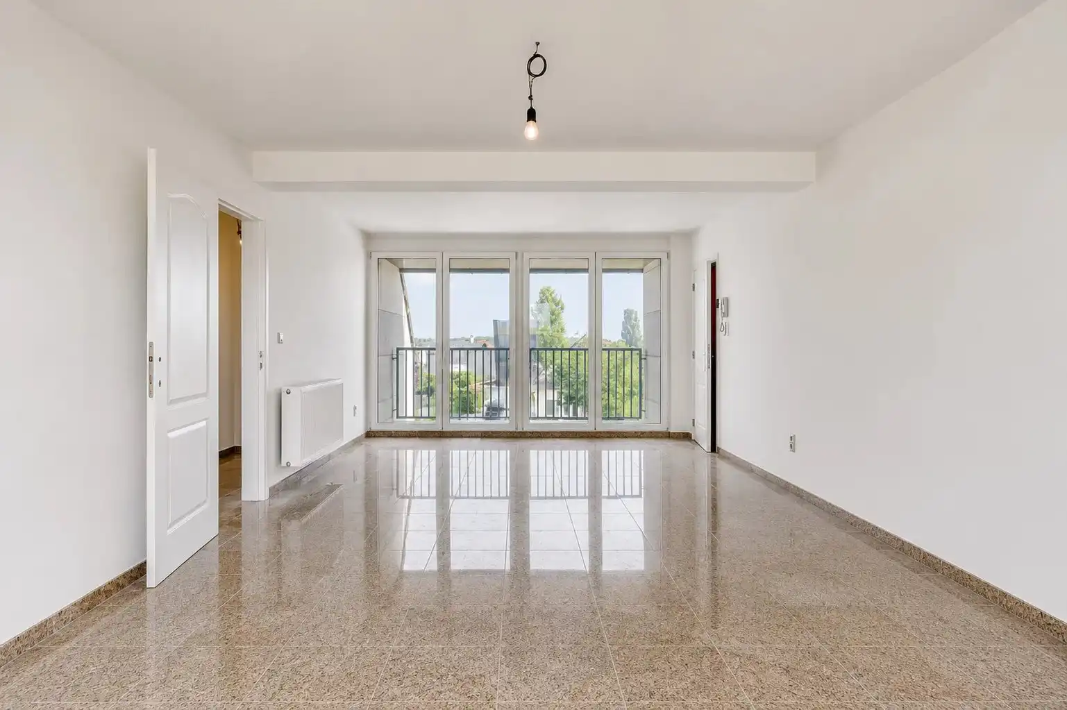 EXCLUSIEF APPARTEMENT VAN 154 M² MET 3 SLPK'S EN 2 BADK'S IN KERMT foto 2