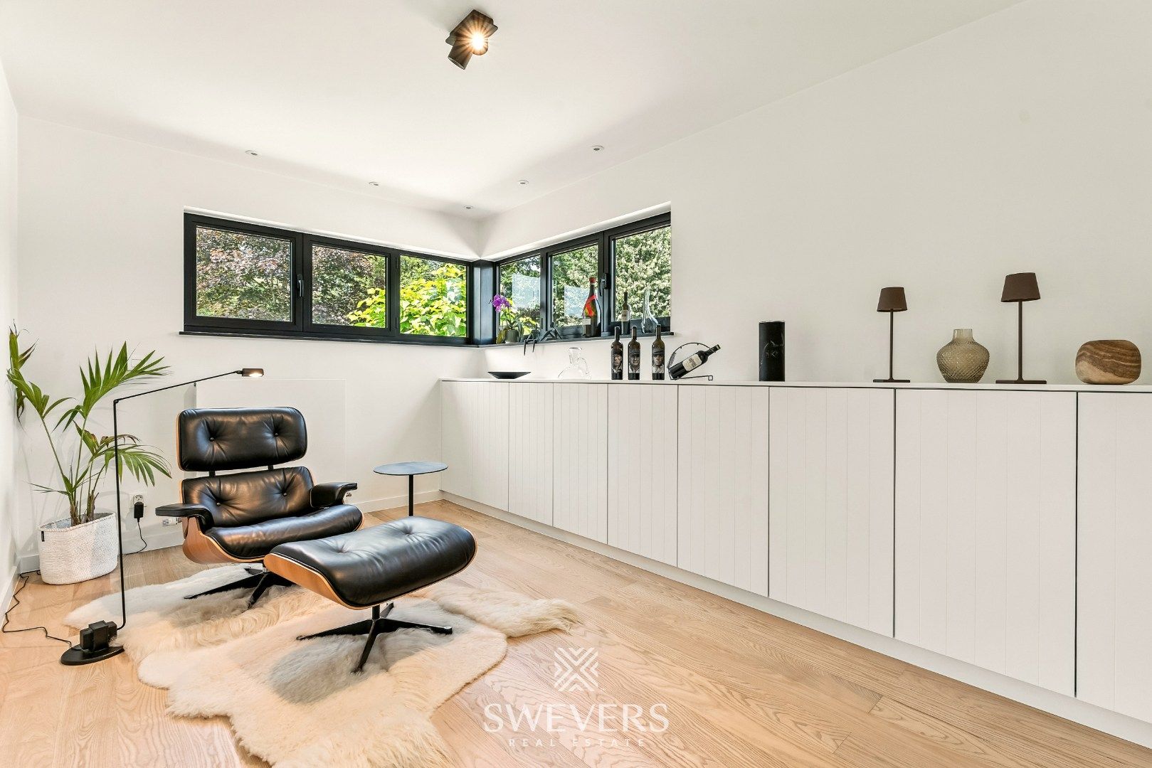 Ruime luxueuze villa met zwembad op prachtig perceel in residentiële wijk Kayenberg foto 7