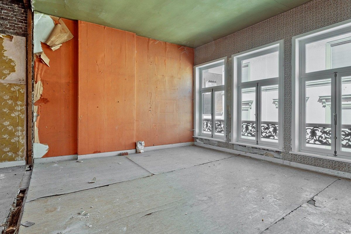 HERENHUIS met HANDEL en WONING te BRUGGE foto 24