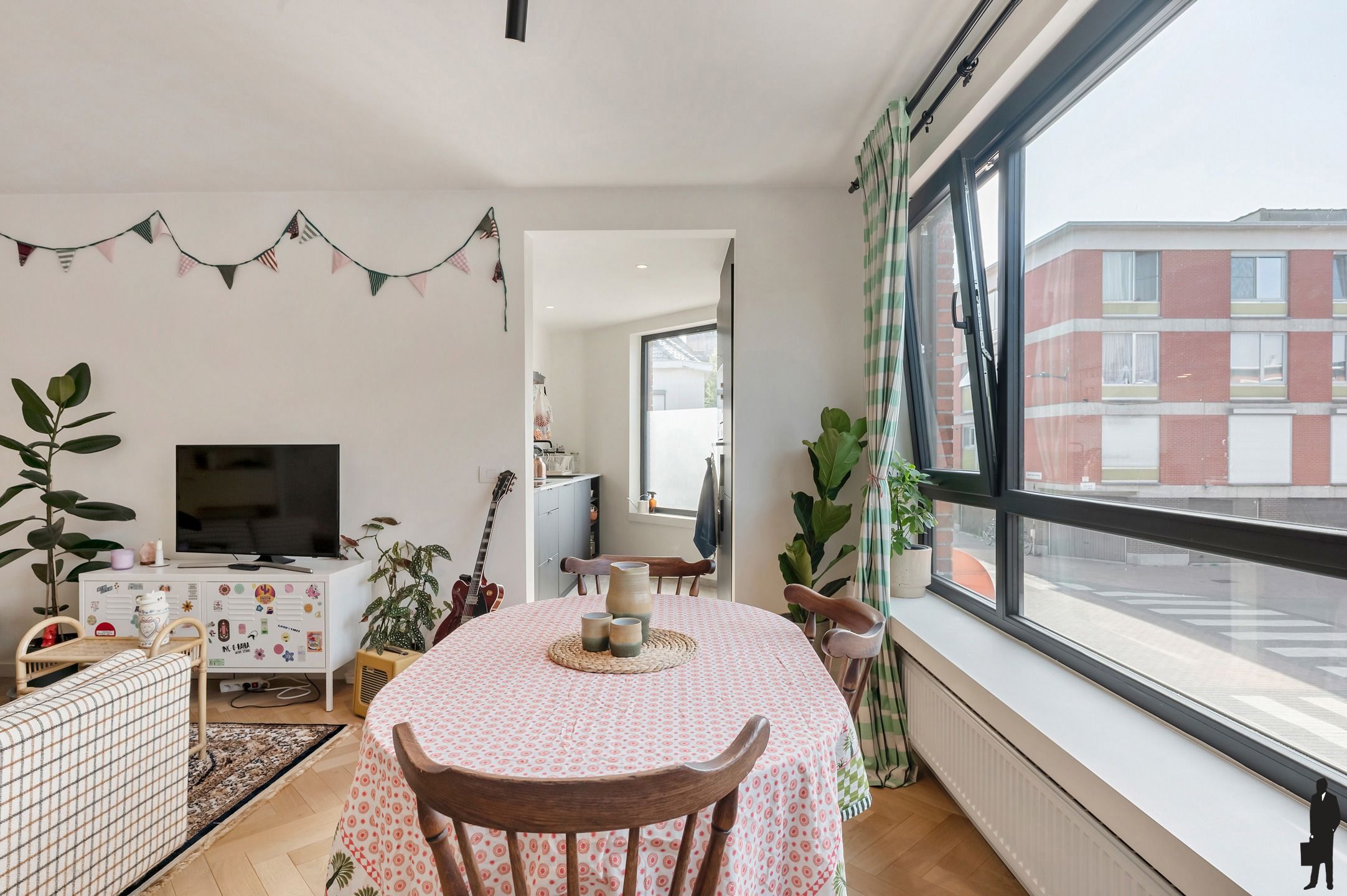 Energiezuinig, volledig gerenoveerd appartement te Deurne-Zuid! foto 2
