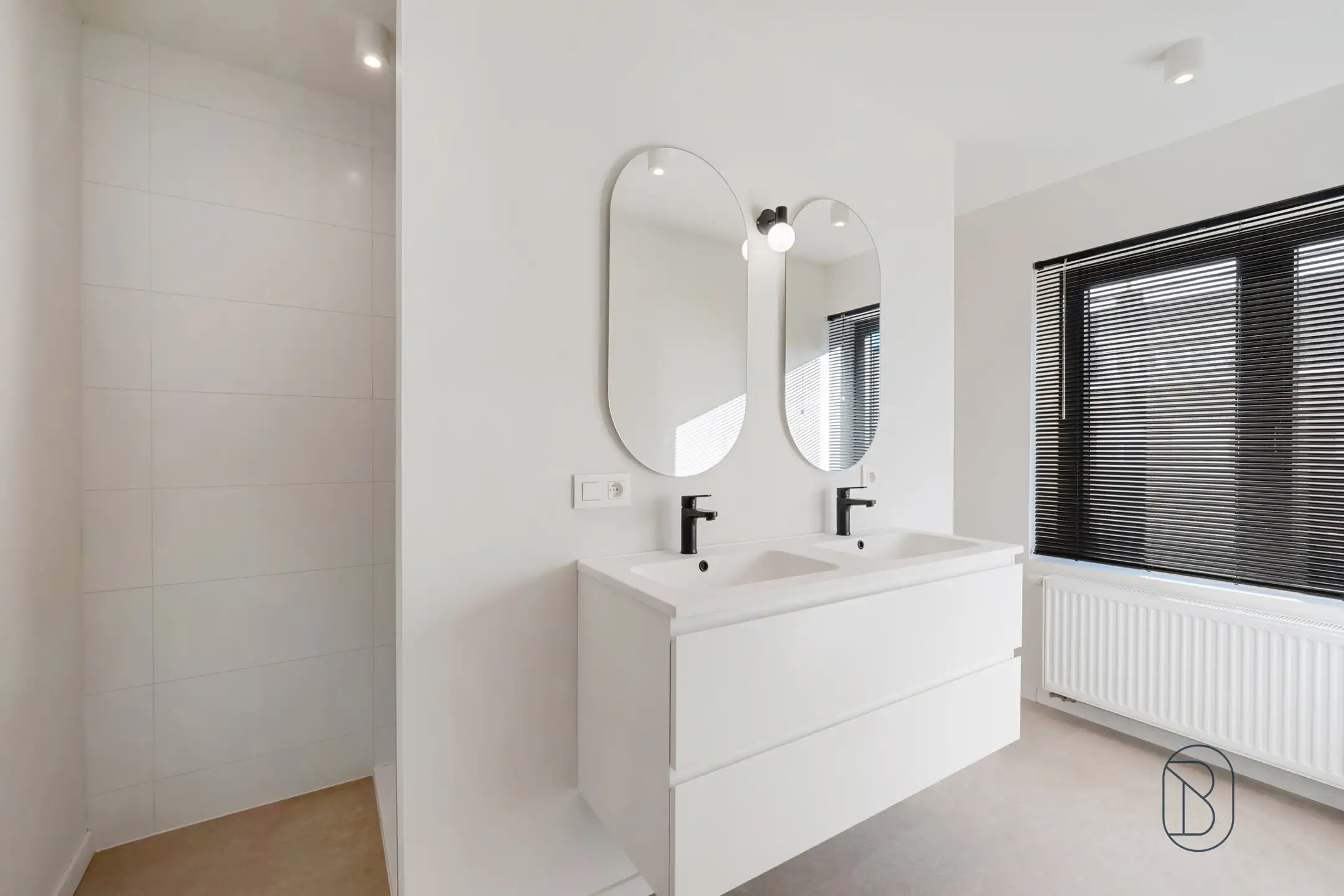 Kwalitatief gerenoveerde woning met tuin, en 3 slk.  foto 15