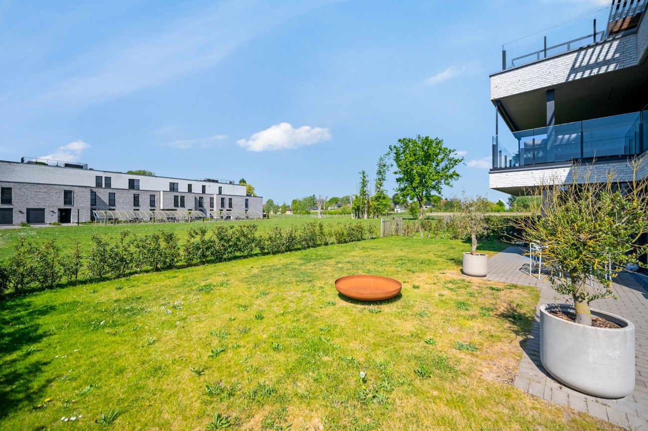 Appartement aan de rand van de Gentbrugse Meersen en op fietsafstand van Gent-Zuid foto {{pictureIndex}}