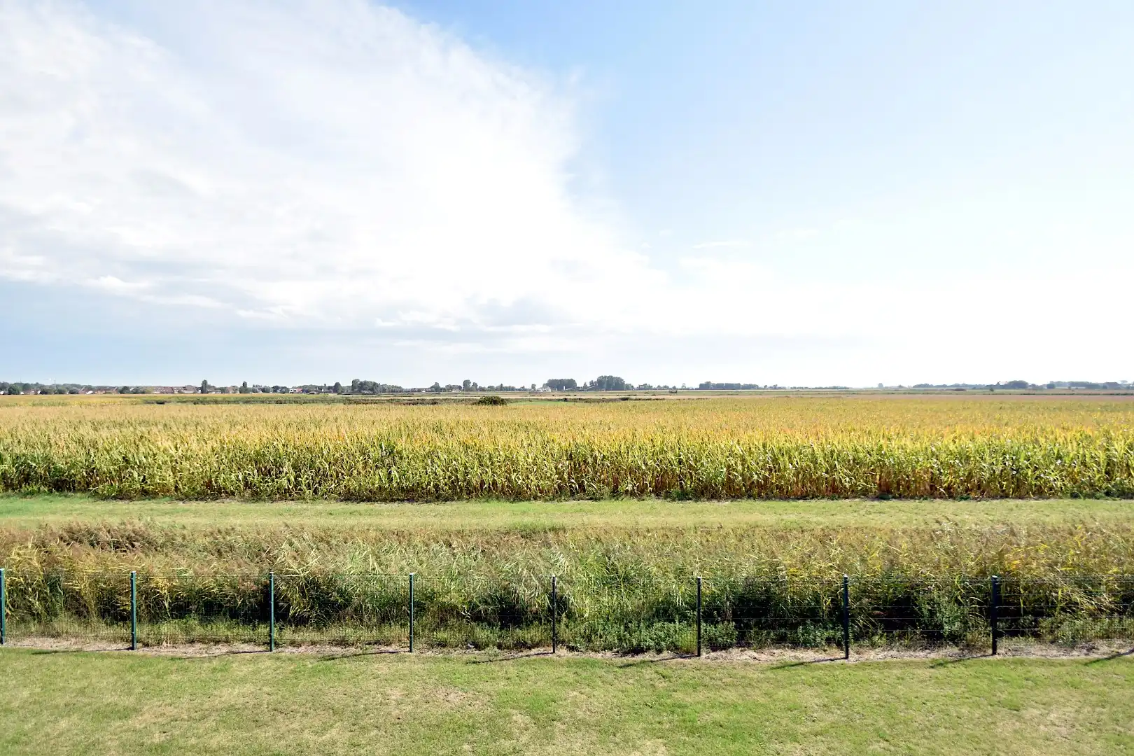 Zeepolder III — Instapklaar vakantieappartement met zicht over de polders foto 3