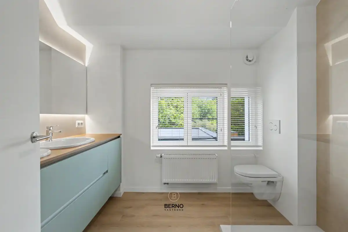 Instapklare en energiezuinige gerenoveerde woning. foto 13