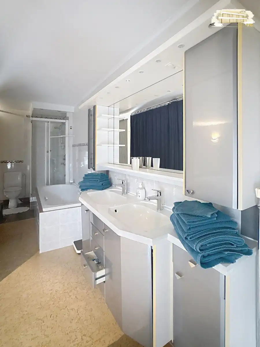 Exclusieve triplex in Knokke-Heist met zeezicht op topligging foto 11