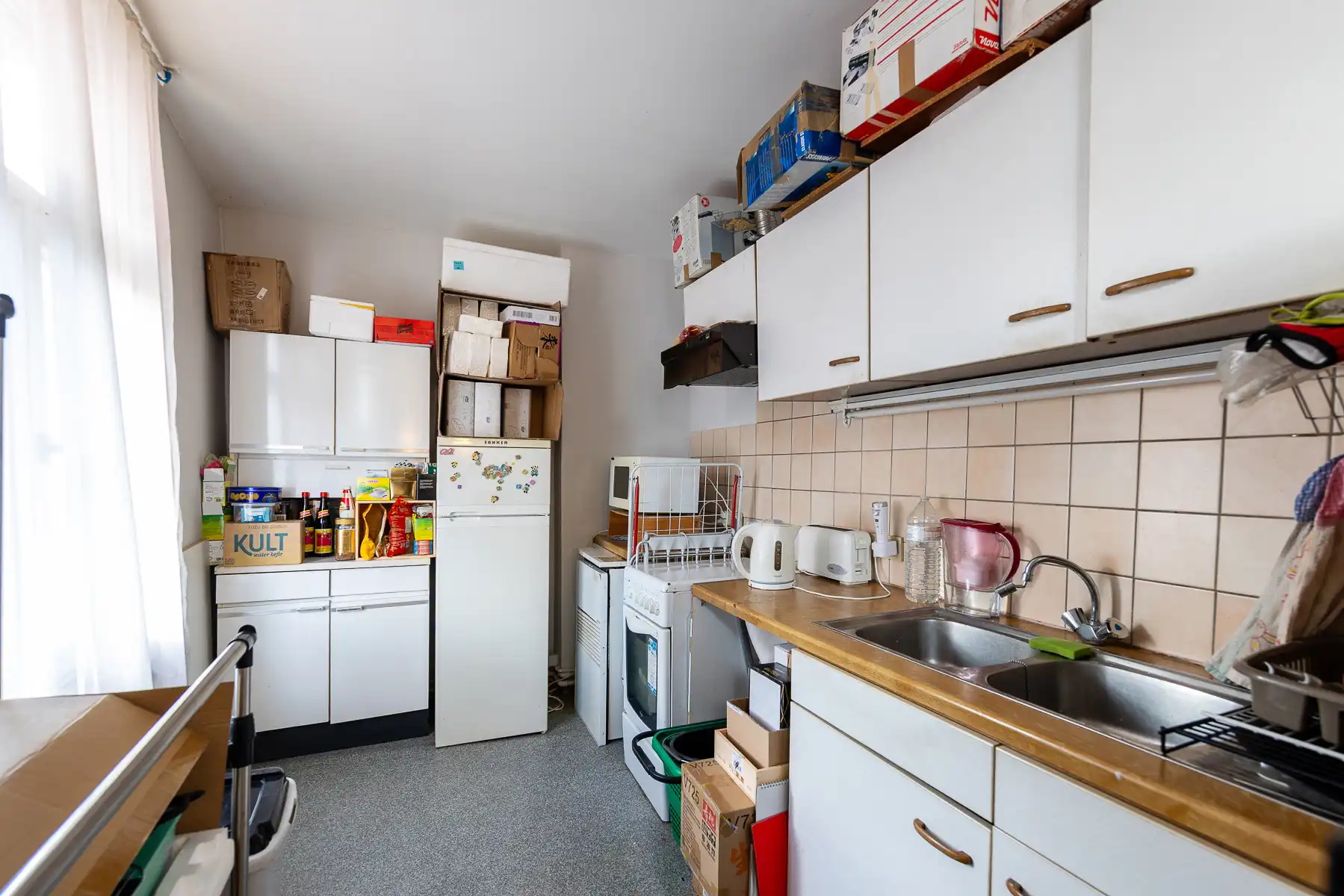 Handelsgelijkvloers (restaurant) met appartement foto 9