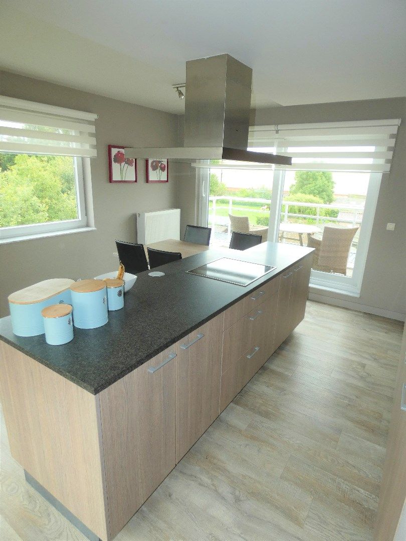 Appartement (104 m²) met 2 slpk, 2 terrassen en garage, Eernegem. foto 11