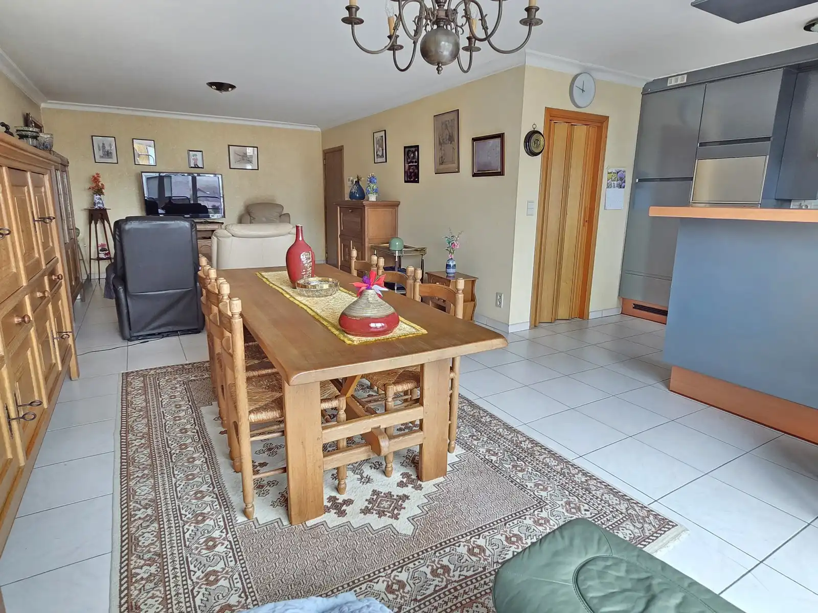 WSB-immo: Instapklaar 2-slaapkamer appartement op toplocatie! foto 3