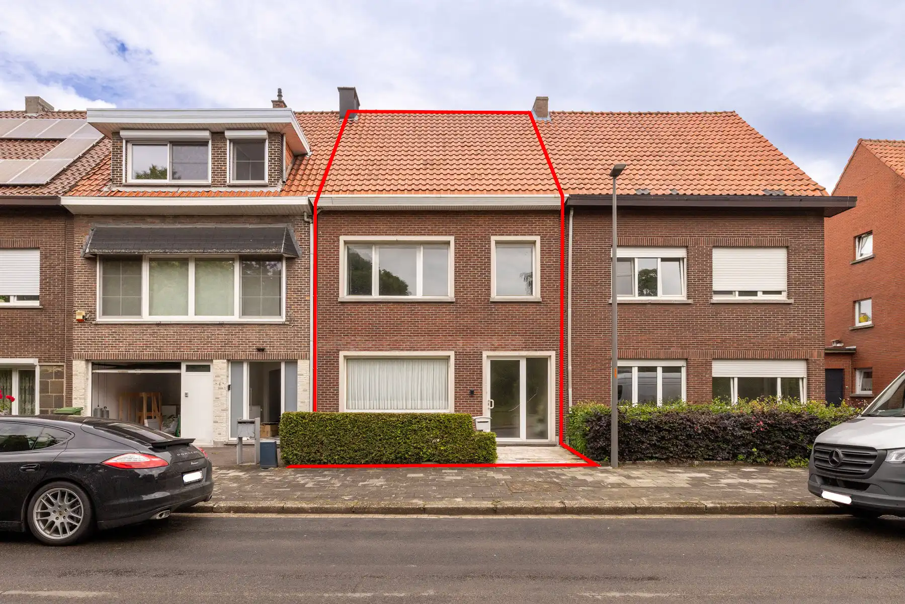 Hoofdfoto van de publicatie: Gezinswoning met 4 ruime slaapkamers en tuin in Ekeren