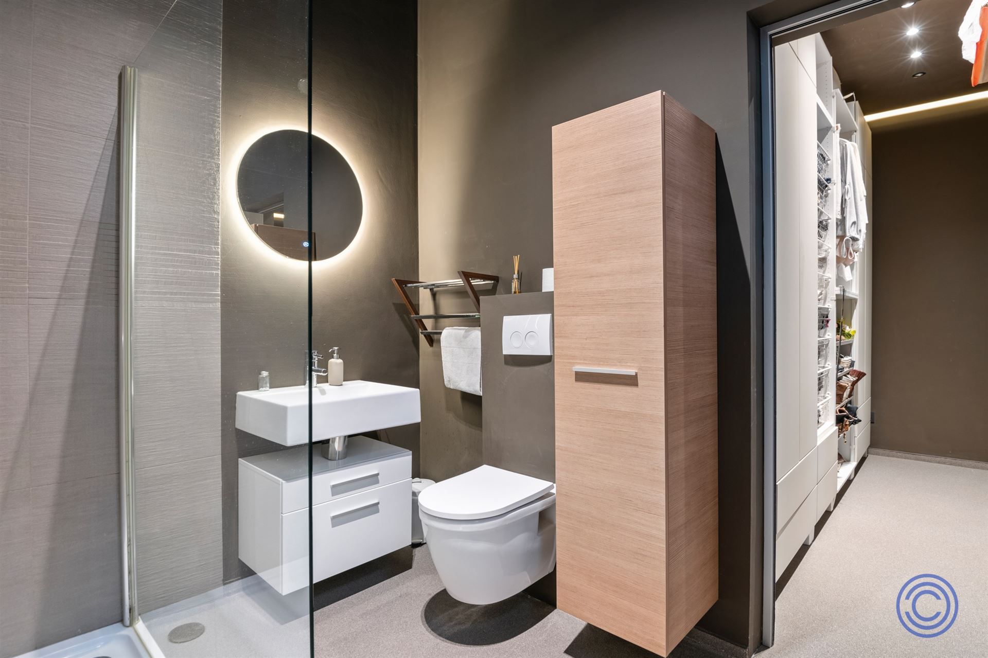 Hoogwaardig afgewerkt appartement in UNIEK gebouw! foto 13