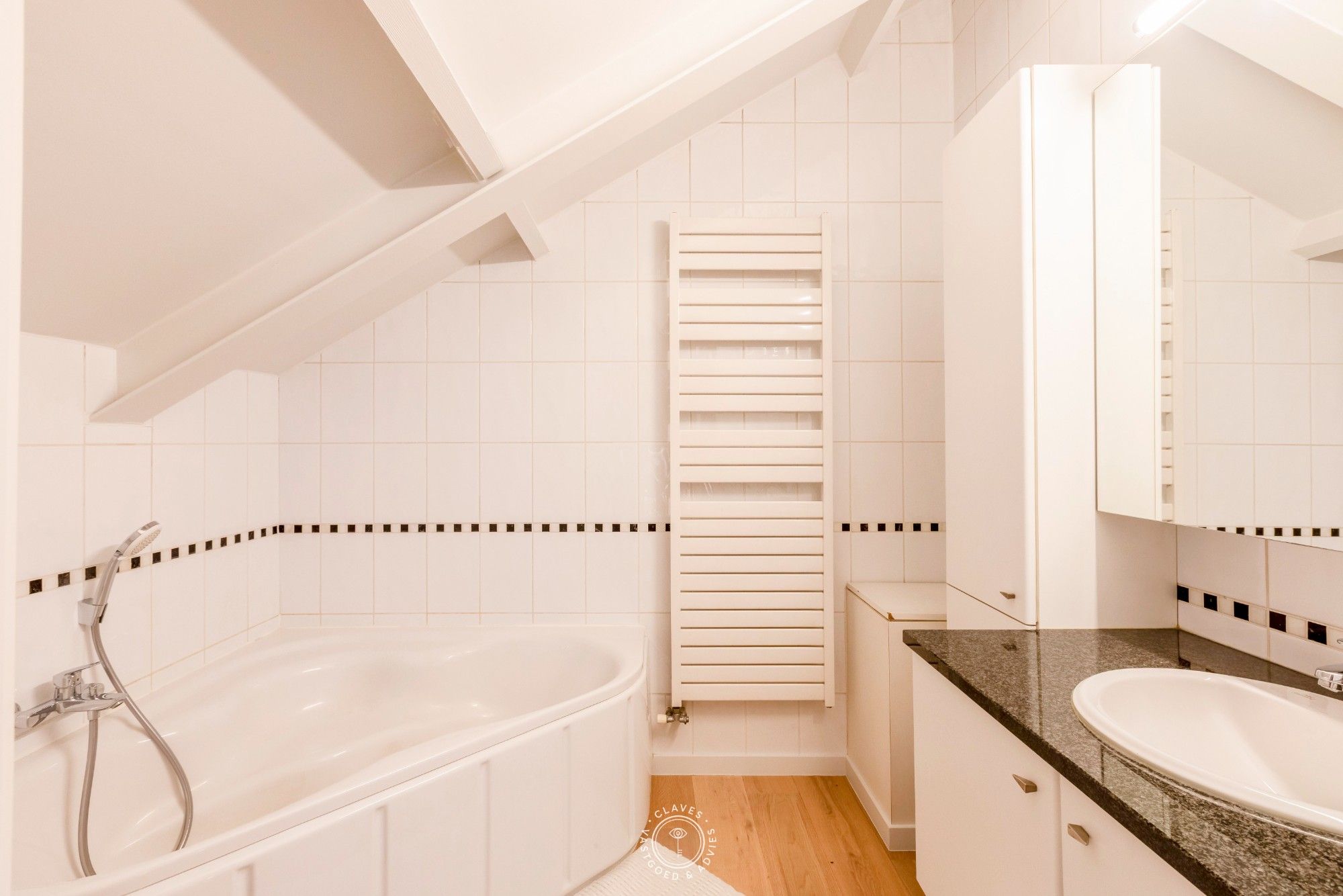 Bijzonder comfortabel twee slaapkamer appartement foto 14