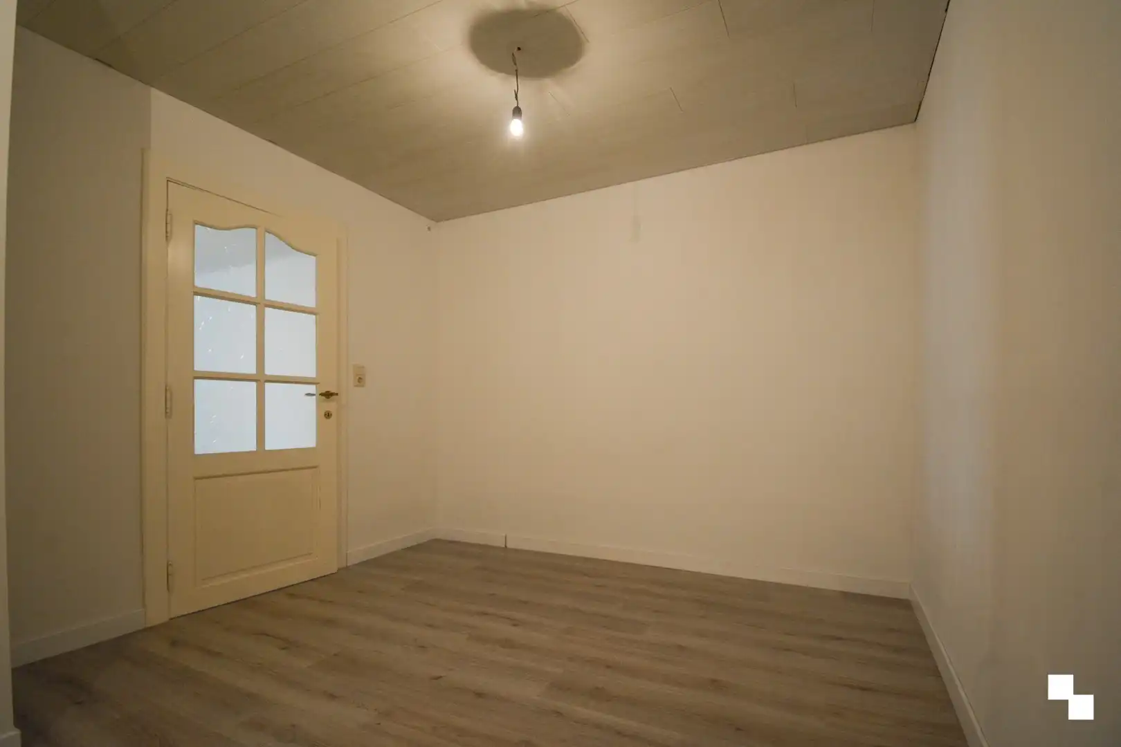Instapklare kleine woning met terras. foto 11