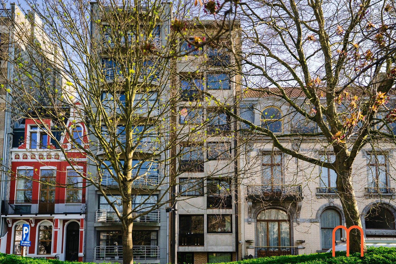 Op te frissen appartement gelegen aan het prachtige Prinses Clementinaplein in Oostende. foto 12