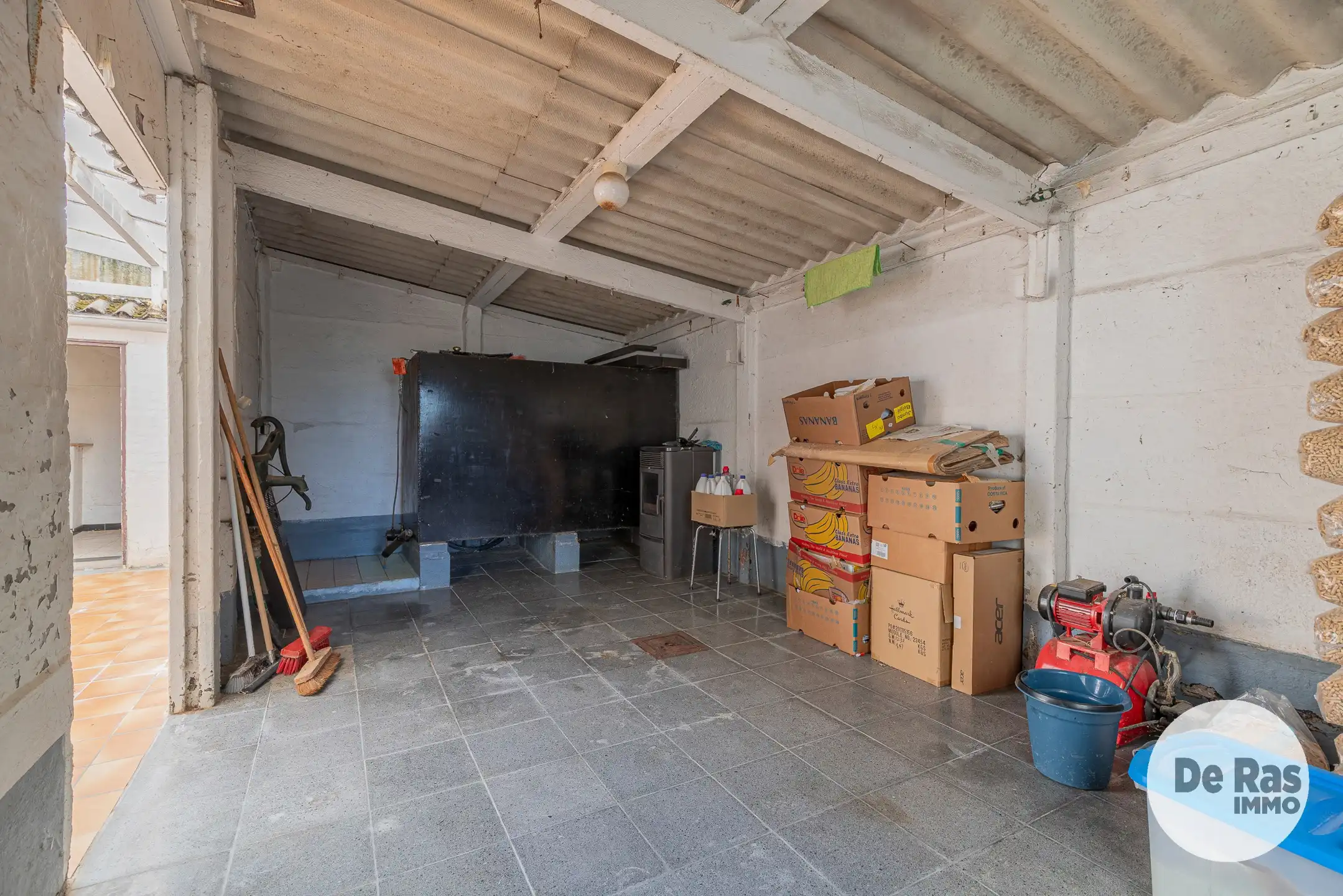 HAALTERT - Unieke renovatiekans op een groene locatie foto 10