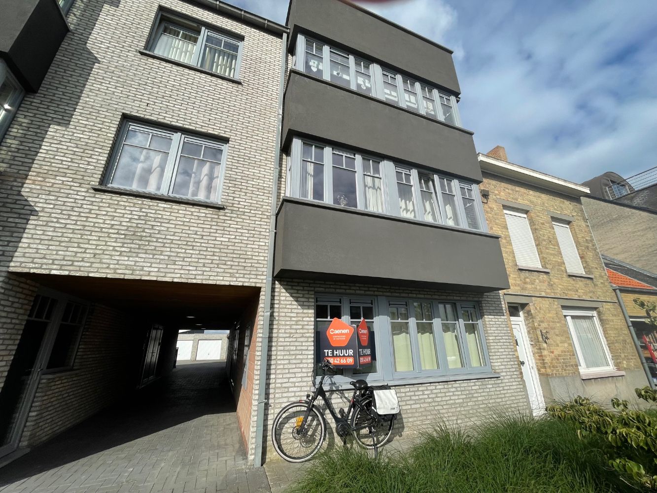 Ongemeubeld gelijkvloersappartement met twee slaapkamers, een terras en een staanplaats. foto 16