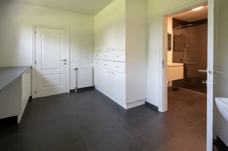 Villa te huur in agrarisch buitengebied van Essen, nabij de grens met Nederland. foto 18