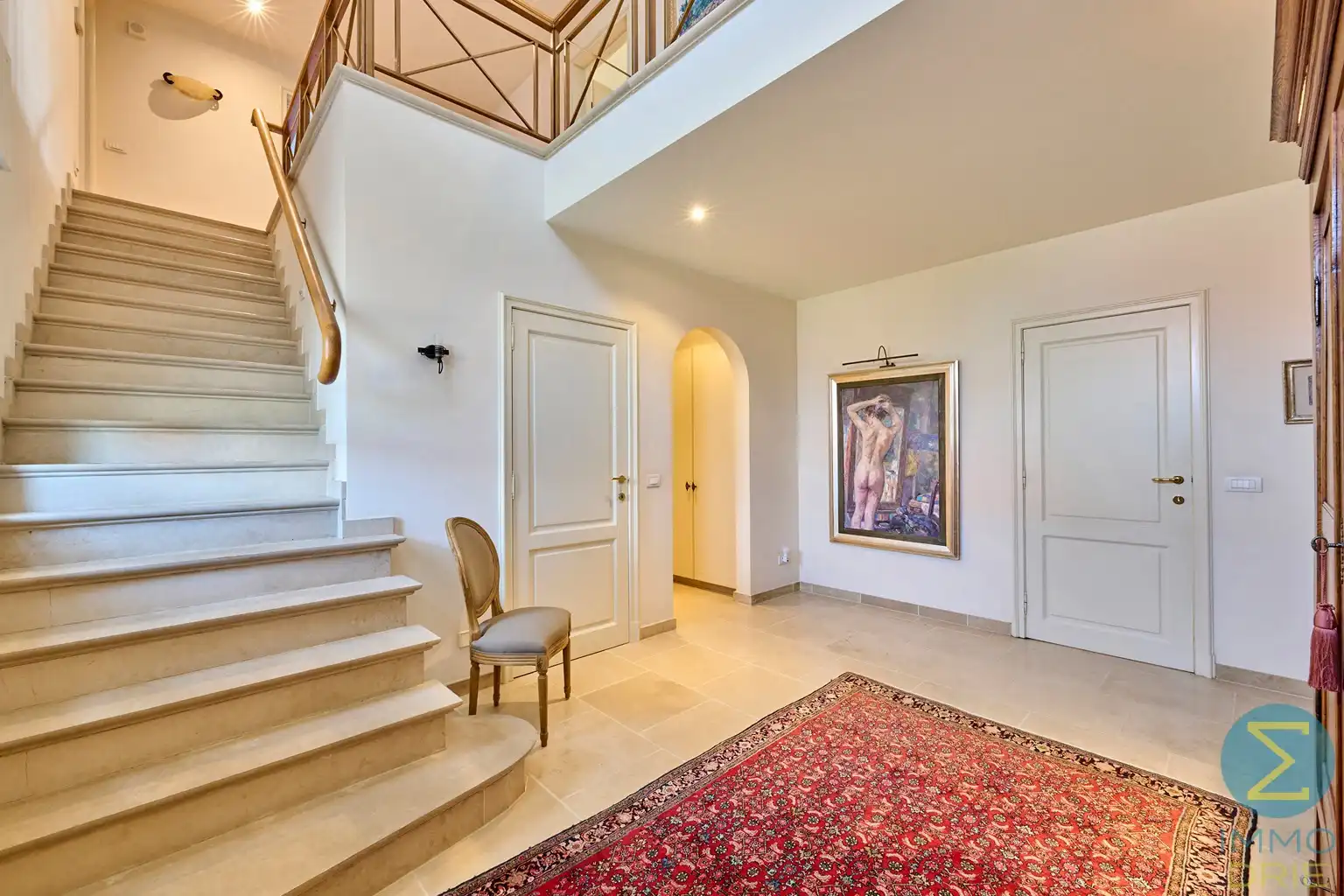 Exclusieve villa met bijgebouwen op 6.660m² grond foto 3
