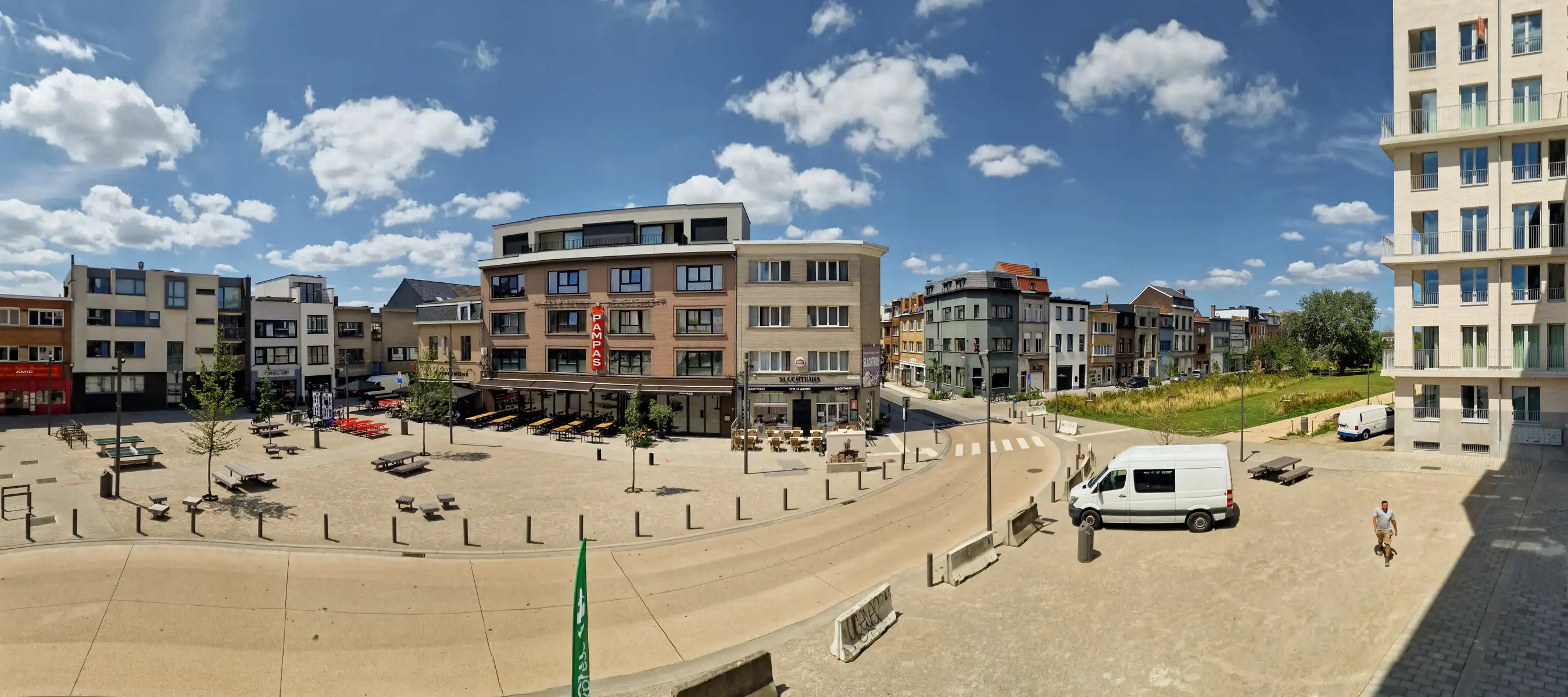 Prachtig gemeubeld 2- kamer appartement met mooi terras foto 9
