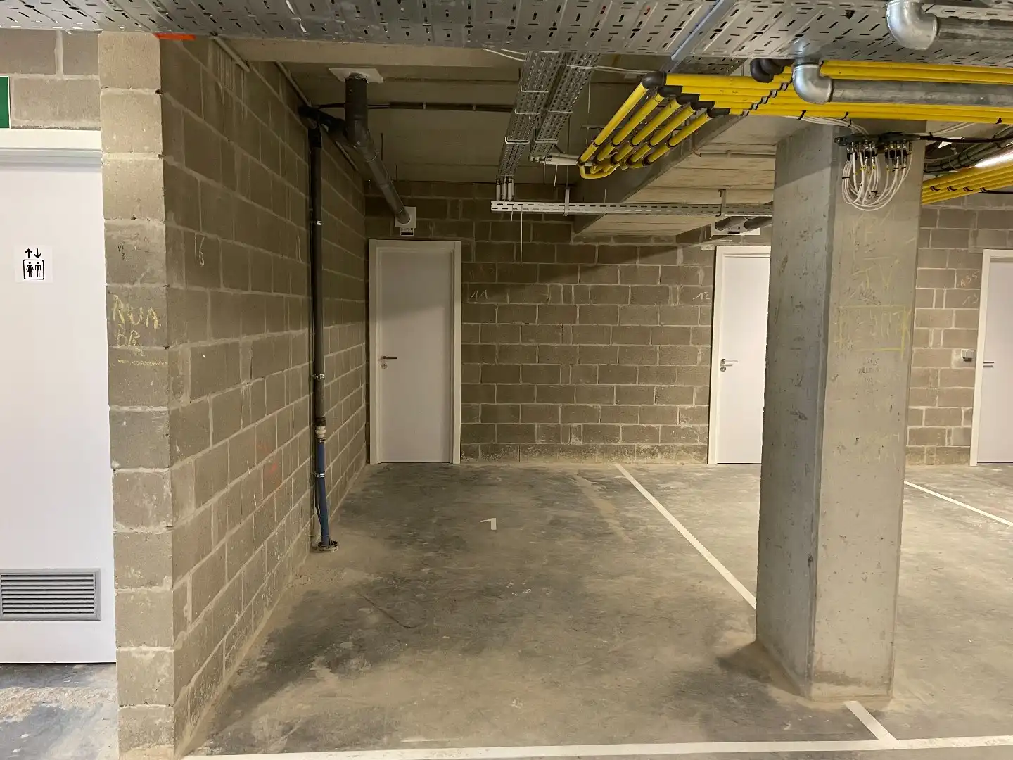 Modern appartement met twee slaapkamer + parkeerplaats  foto 13